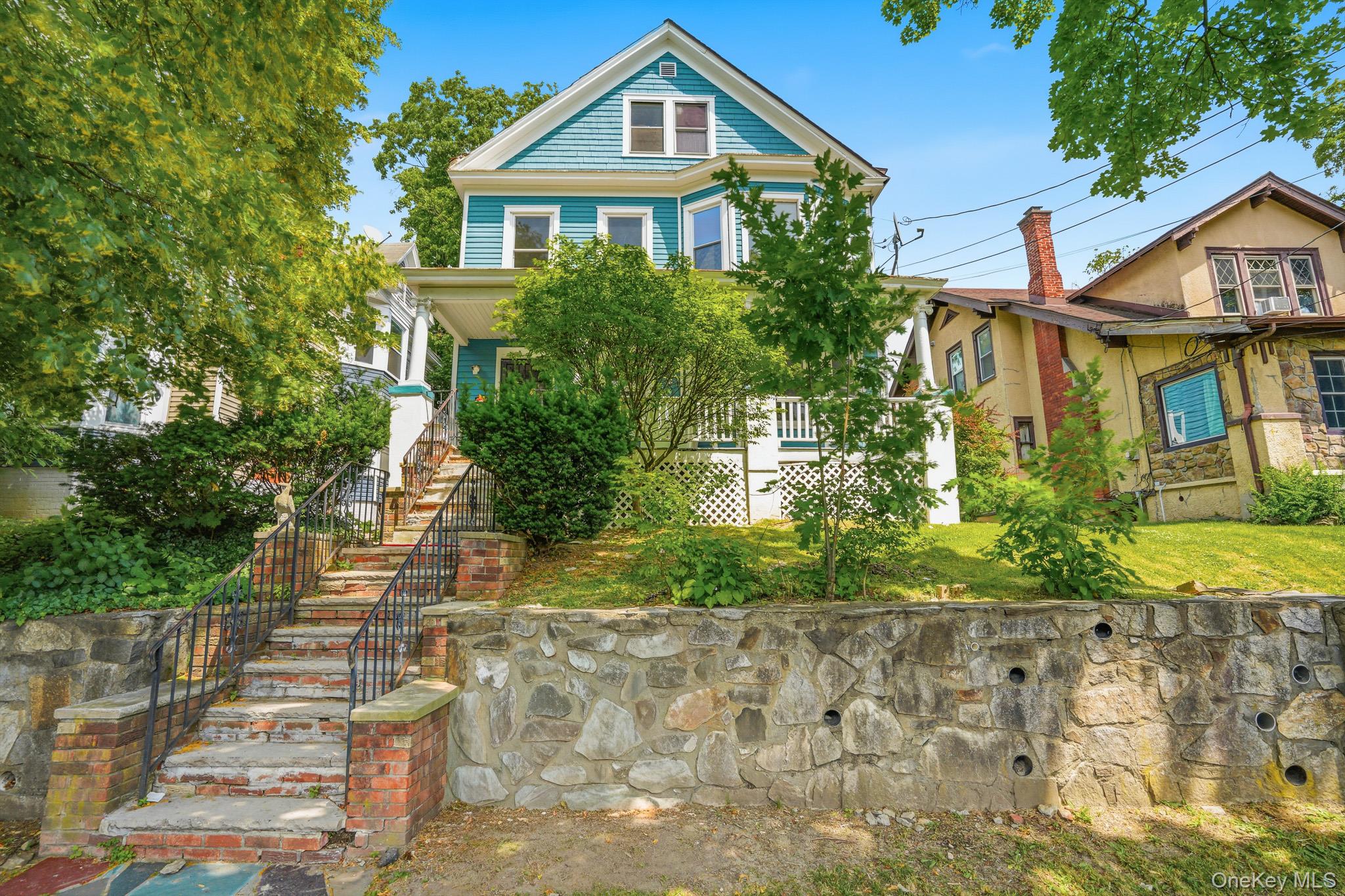 65 N Clinton Street Property Photo 1