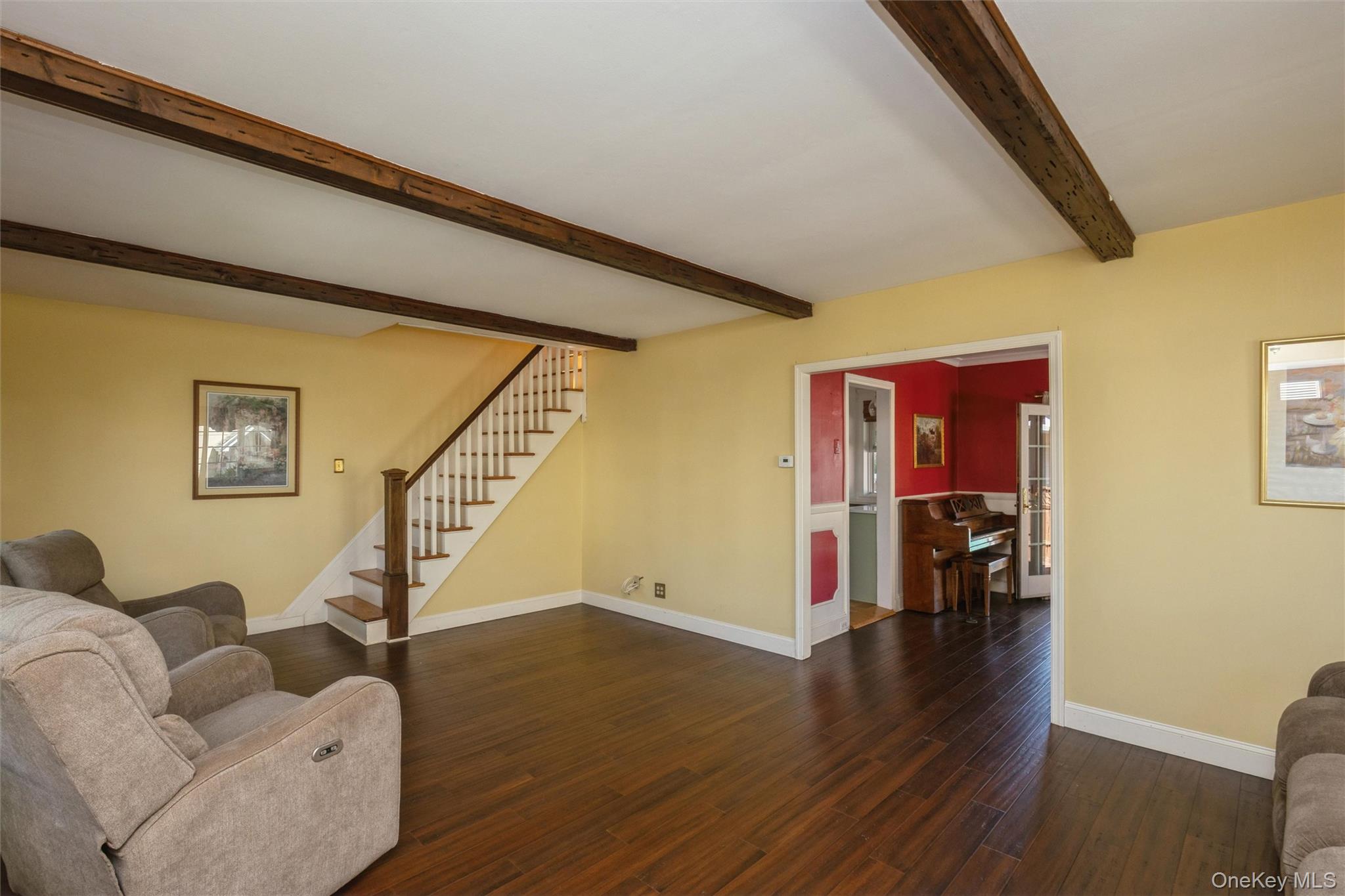 110 Yale Street Property Photo 6