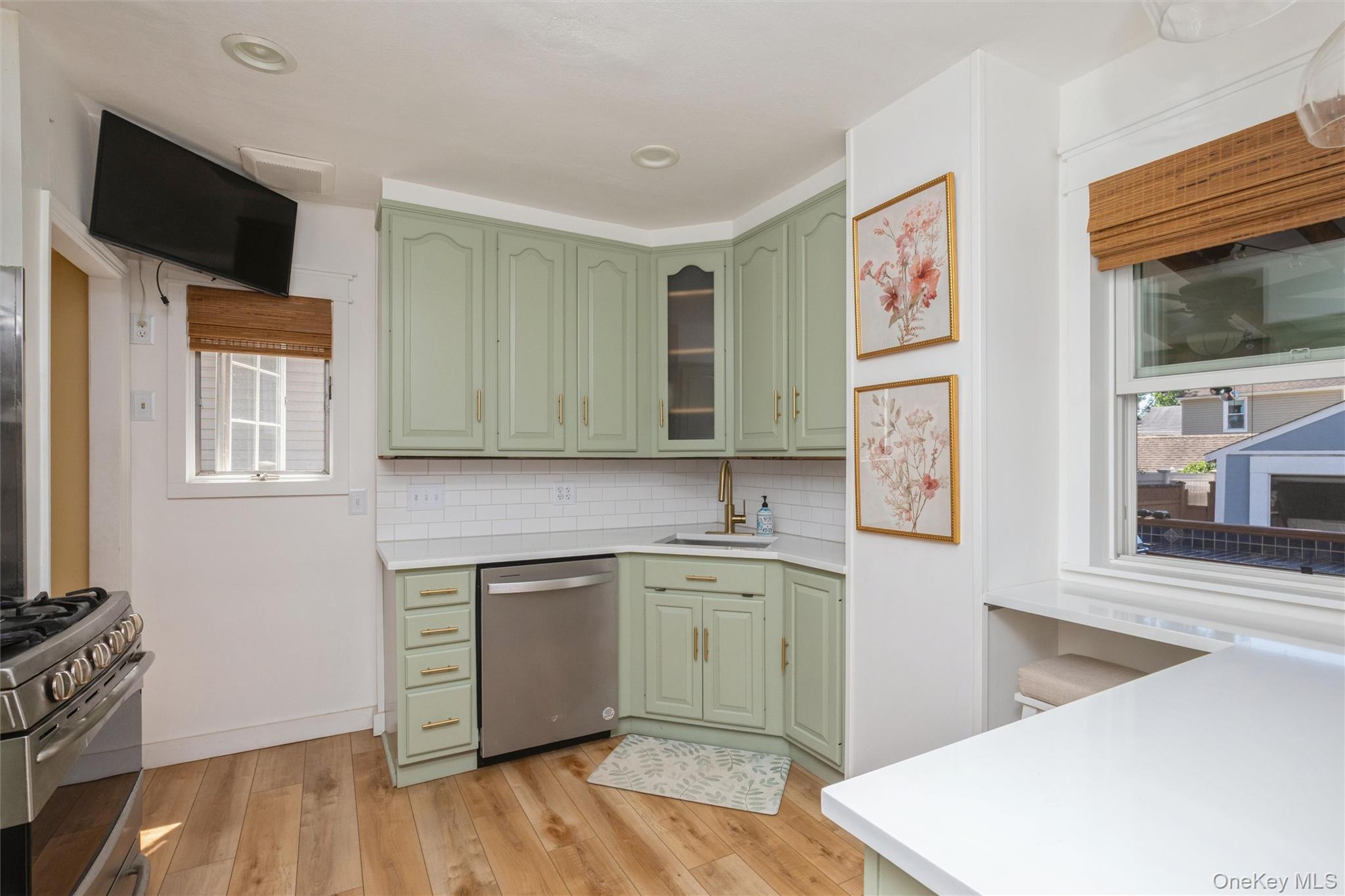 110 Yale Street Property Photo 7