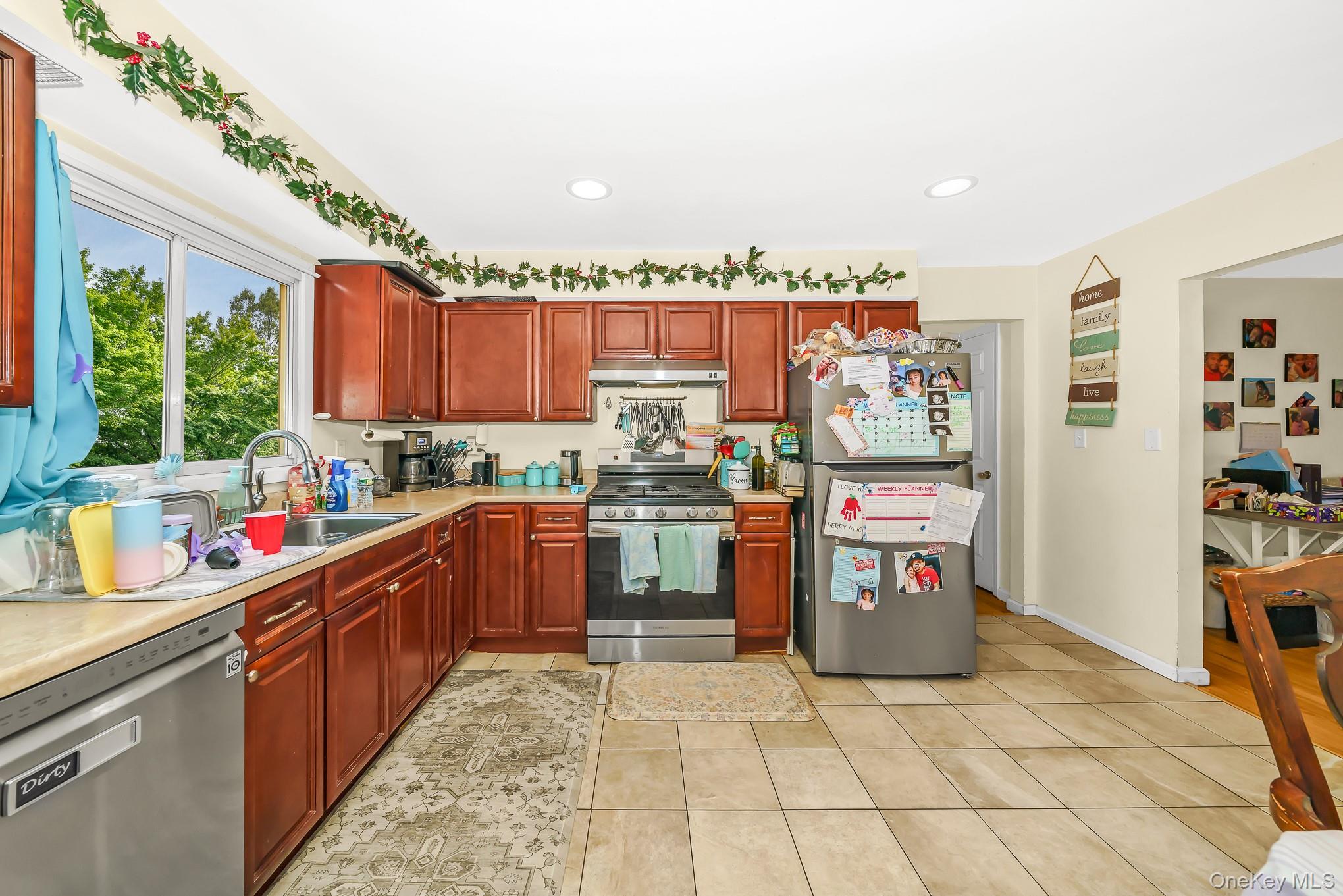733 14th Street Property Photo 4