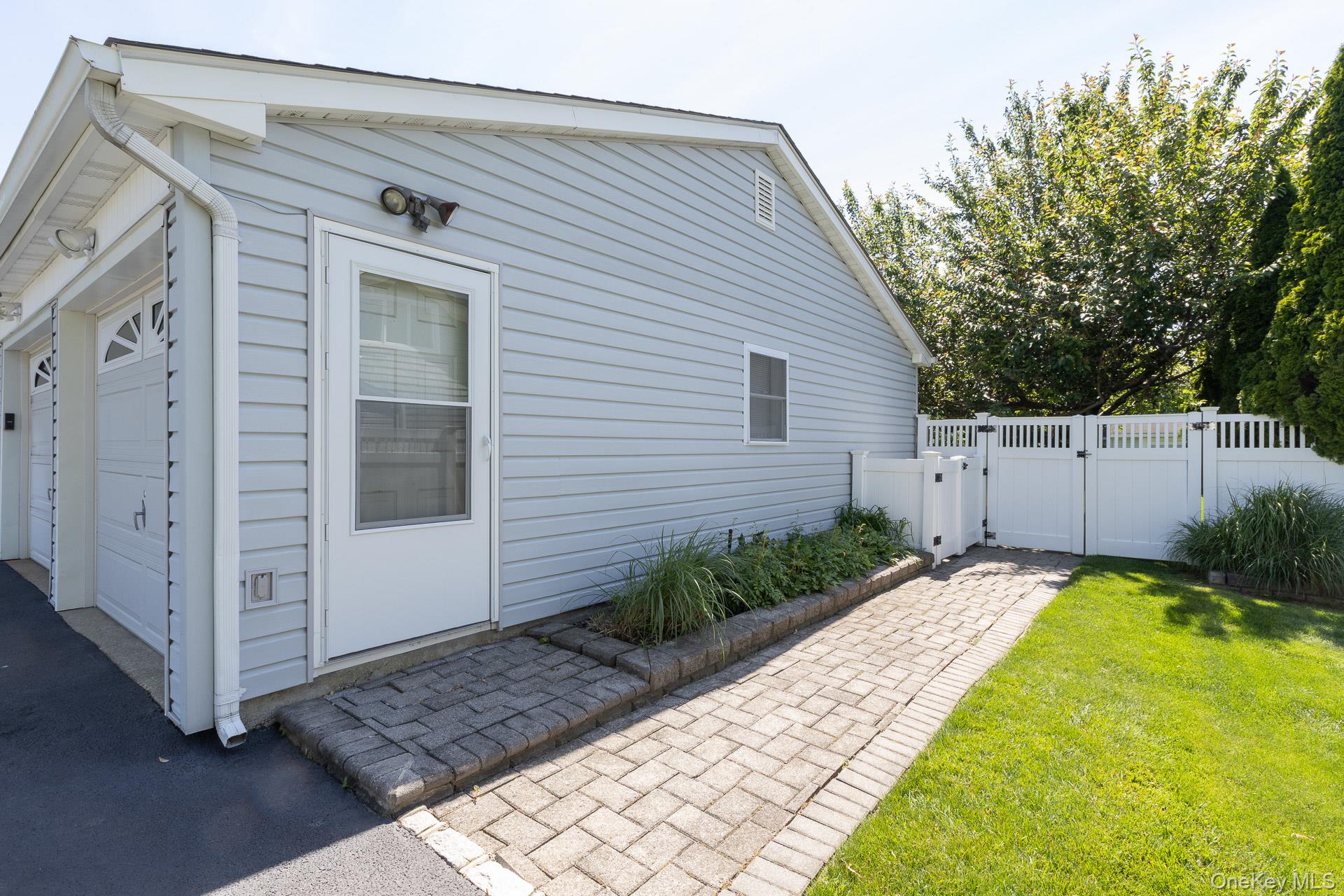 16 Redwood Lane Property Photo 31