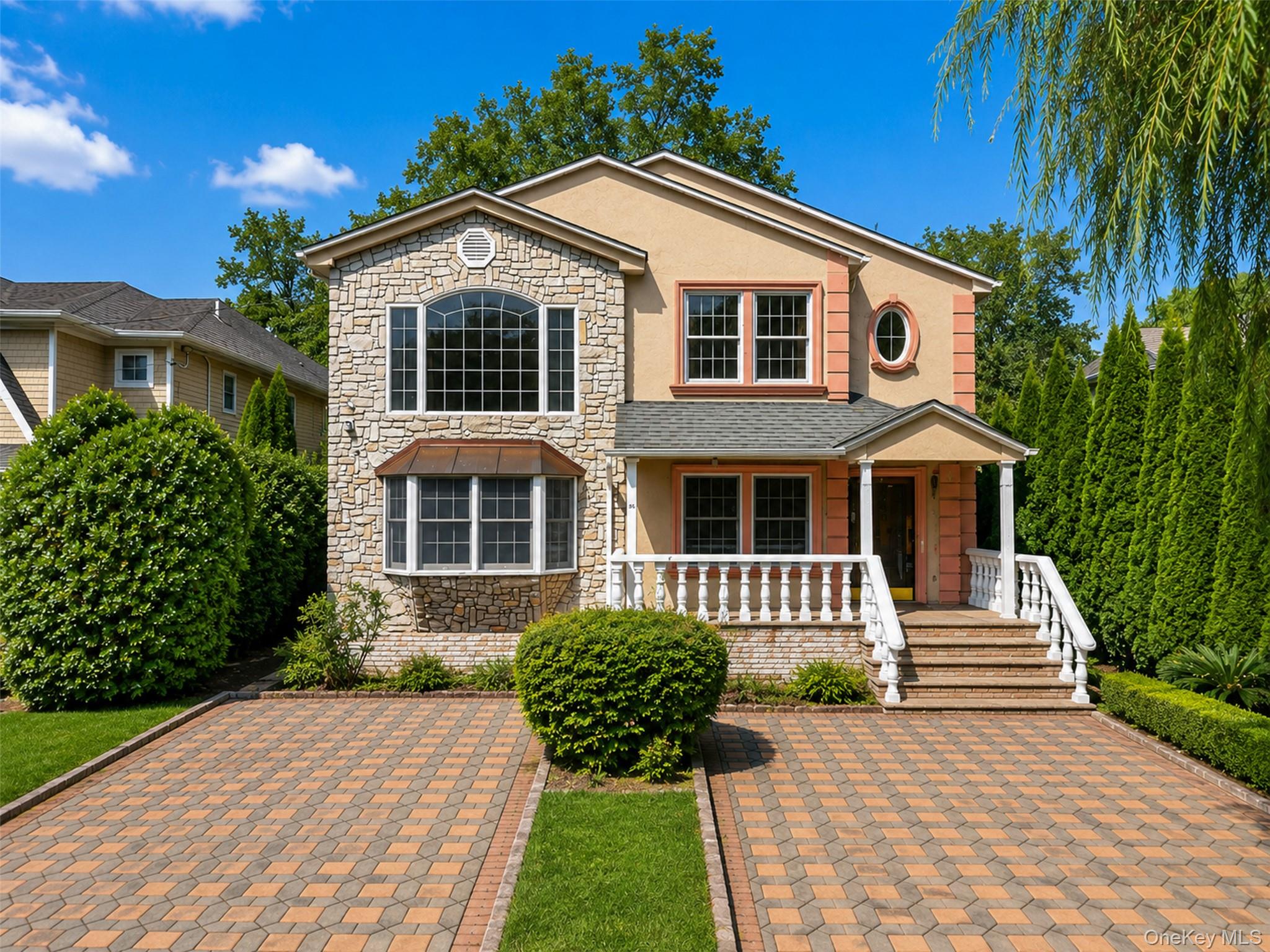 45 Yennicock Avenue Property Photo 2