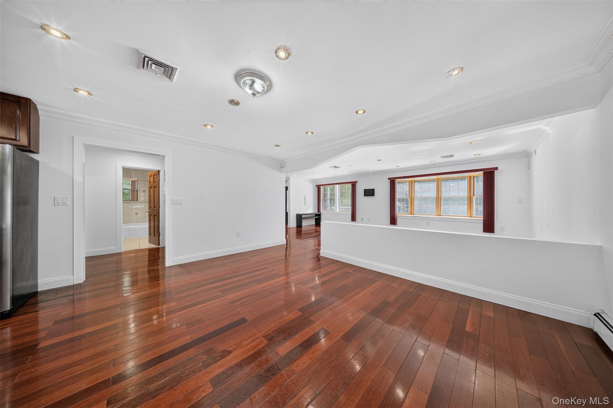 45 Yennicock Avenue Property Photo 11