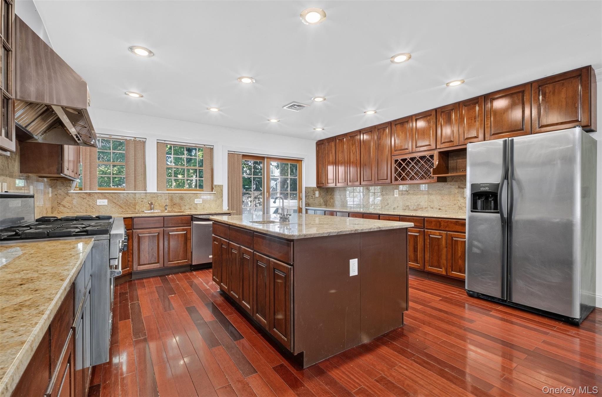 45 Yennicock Avenue Property Photo 12