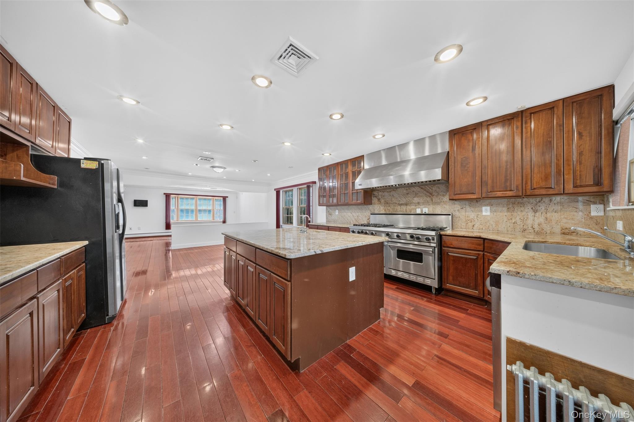 45 Yennicock Avenue Property Photo 14