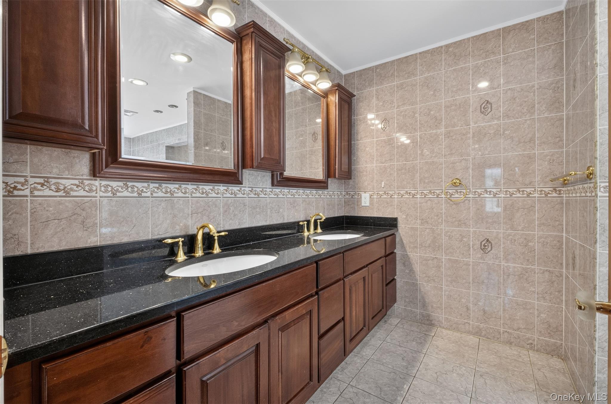 45 Yennicock Avenue Property Photo 26