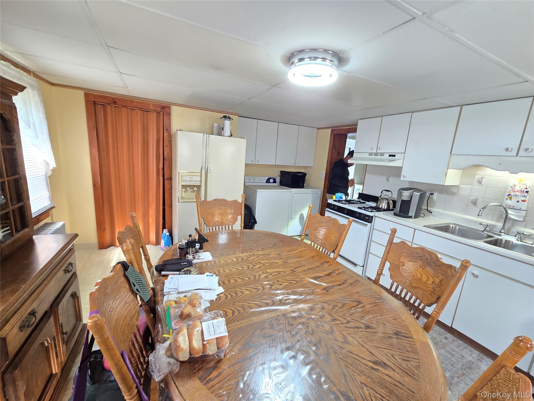89 5th Avenue Property Photo 6