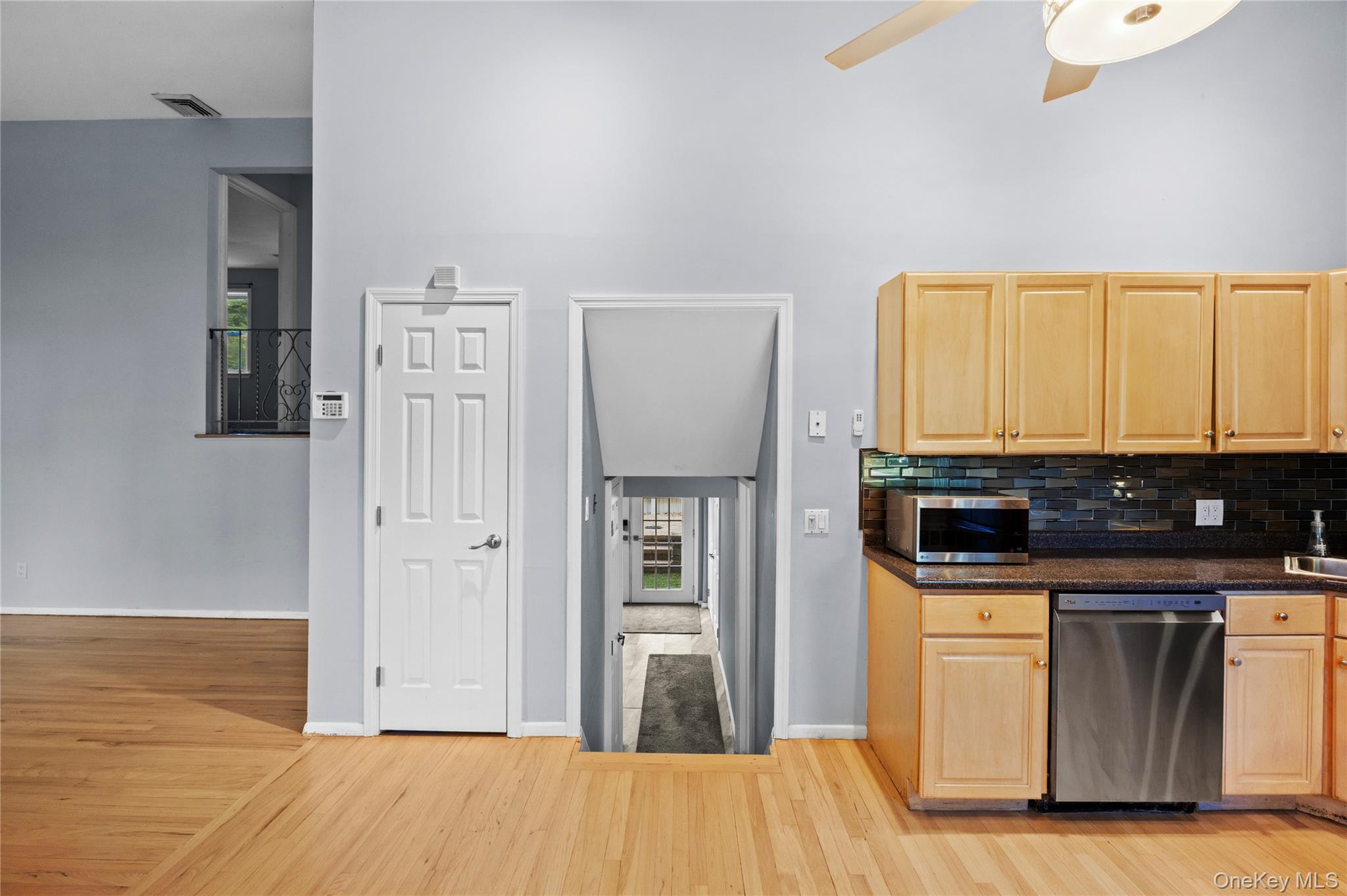 21 Via Continental Property Photo 10