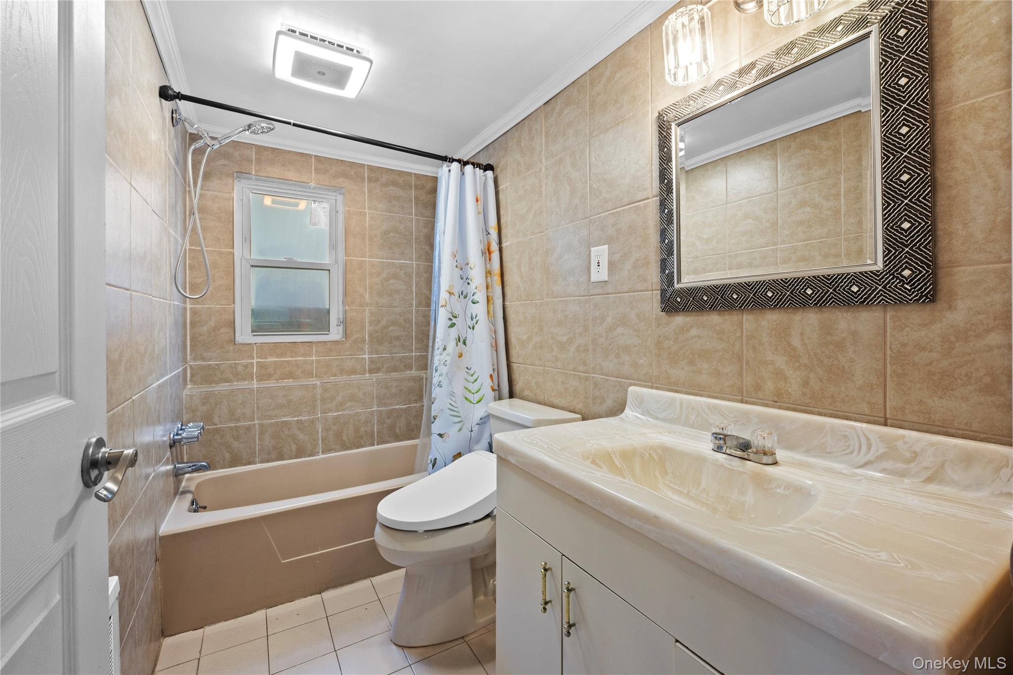 21 Via Continental Property Photo 23