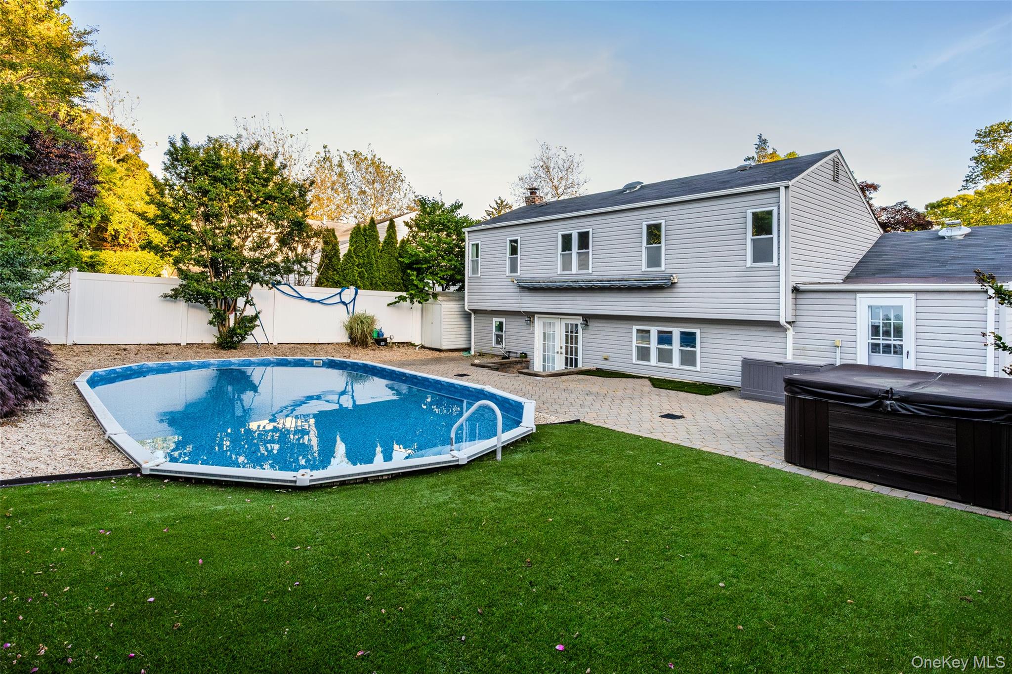 21 Via Continental Property Photo 34