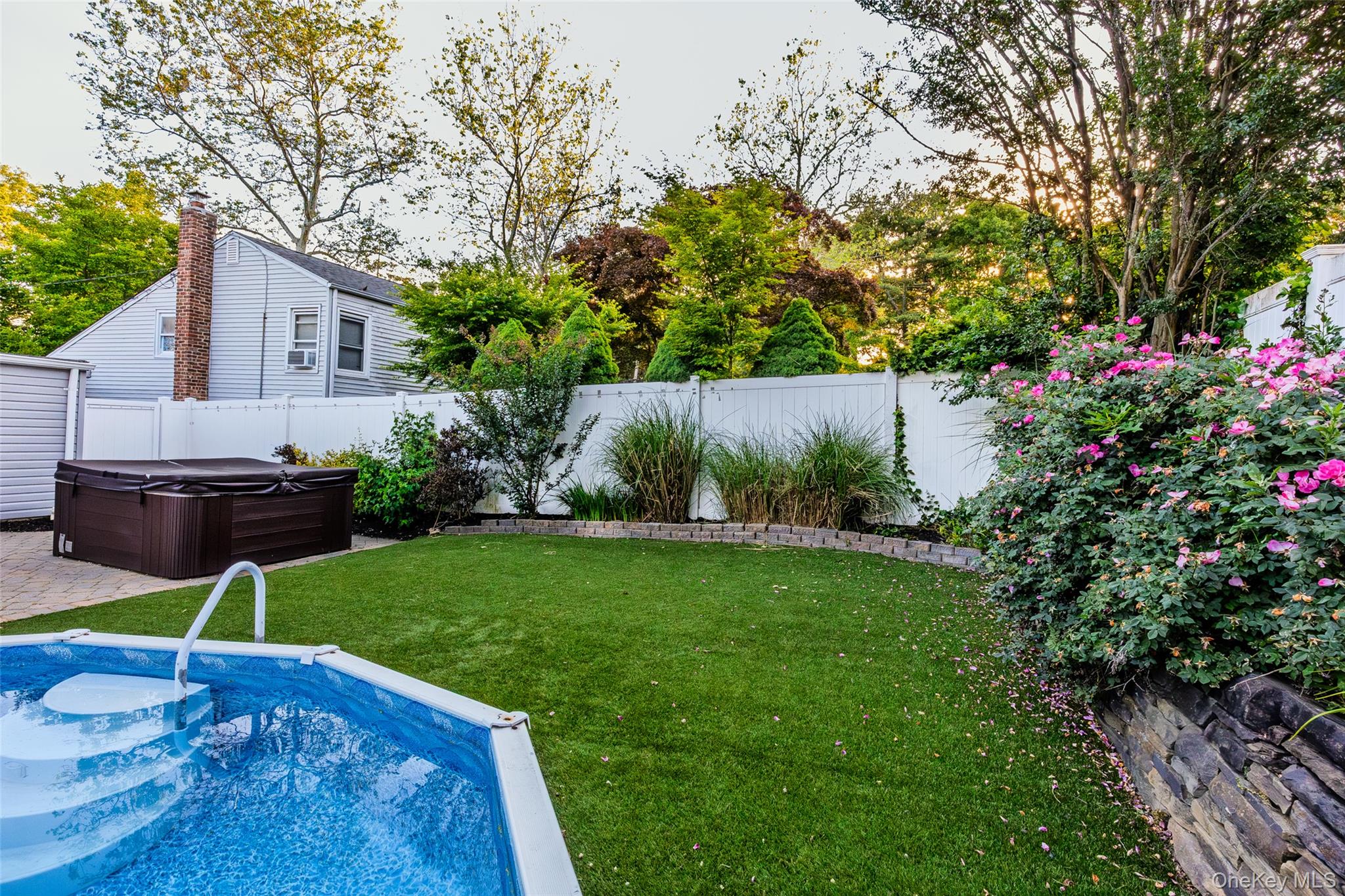 21 Via Continental Property Photo 35