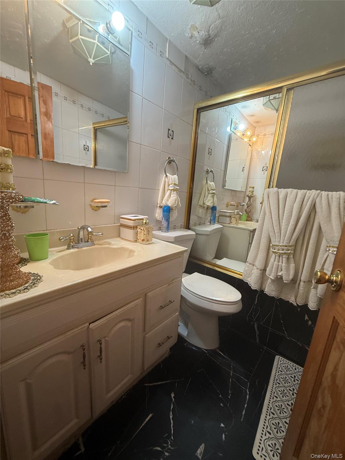 89-12 Desarc Road Property Photo 10