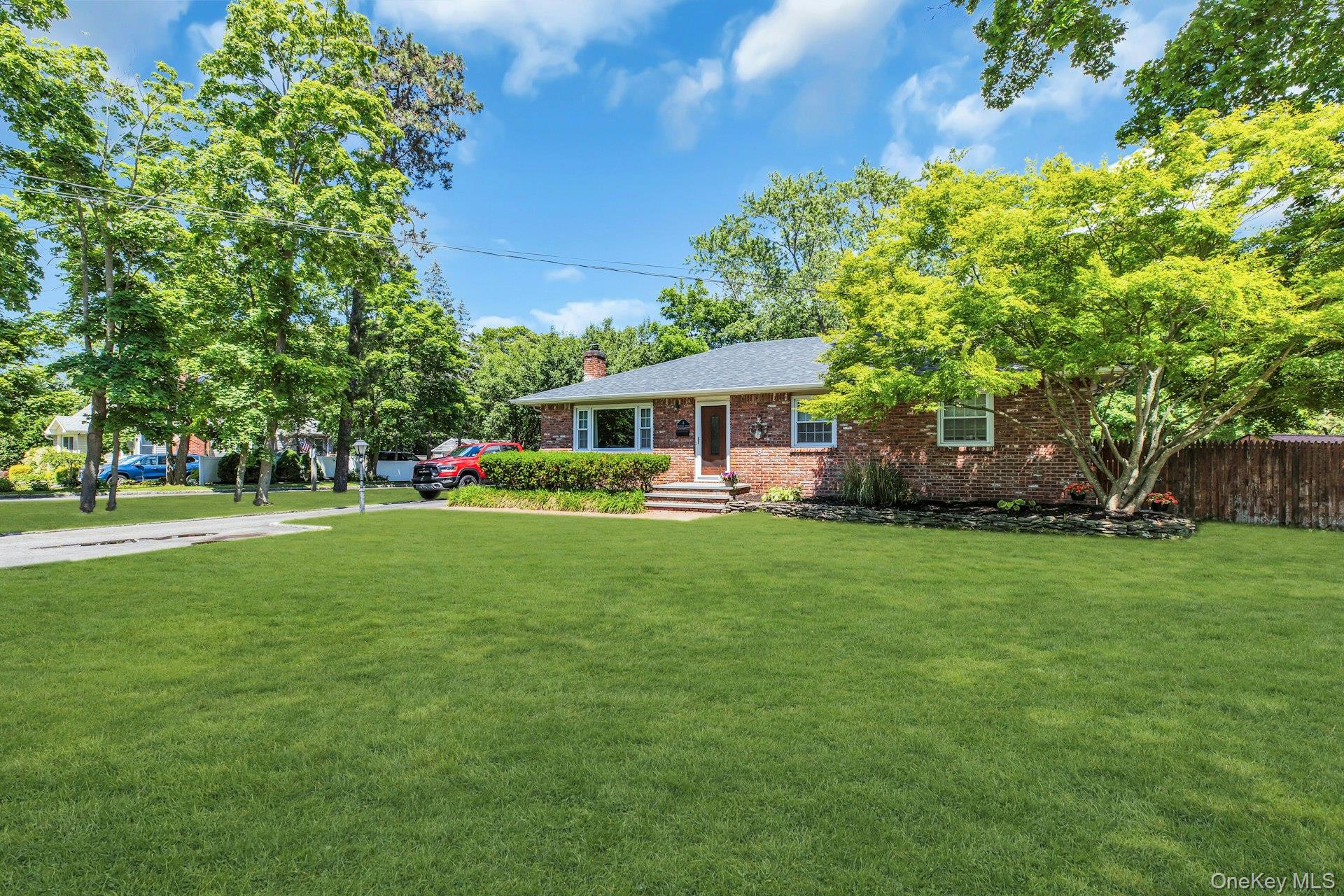 8 Eatondale Avenue Property Photo 3