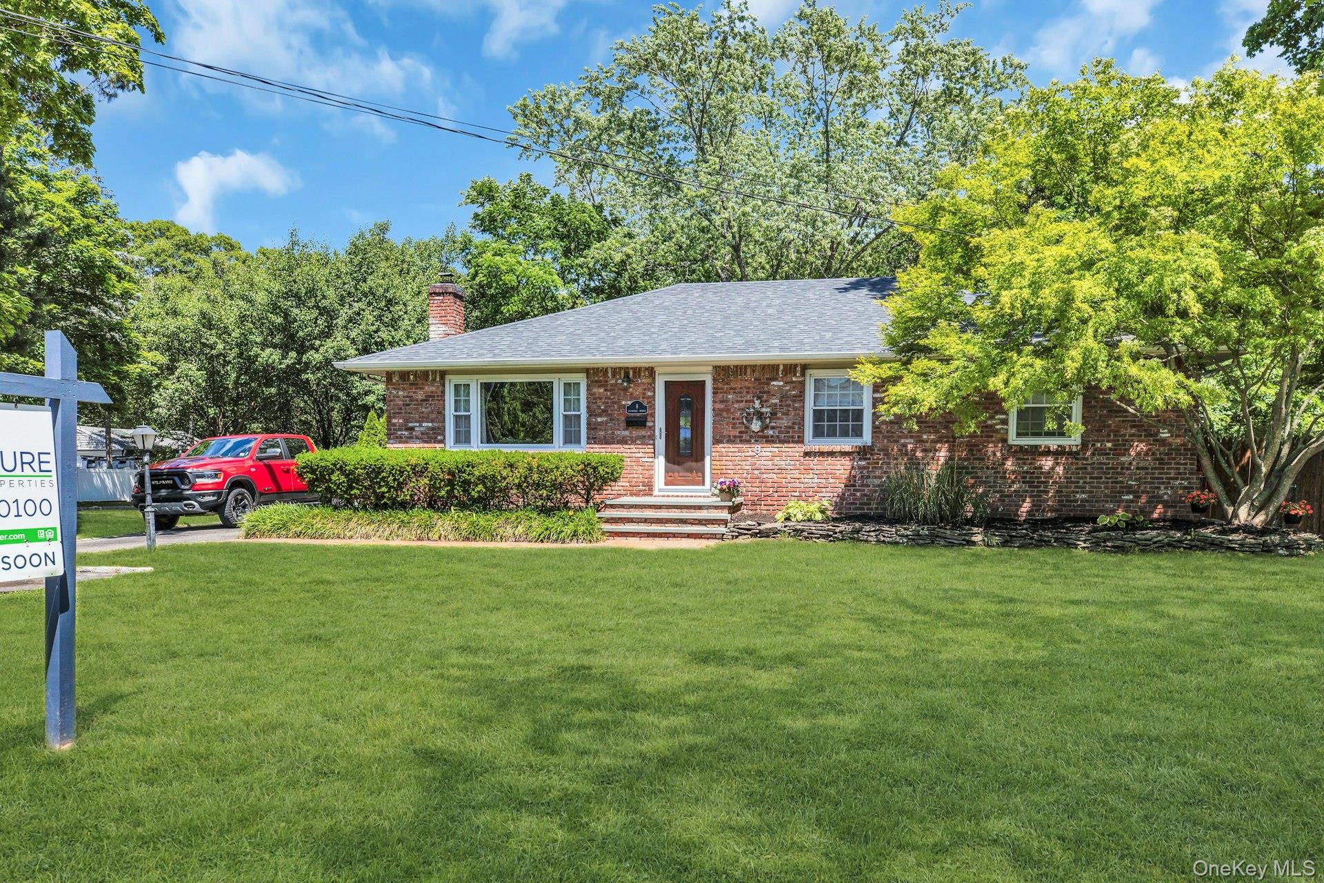 8 Eatondale Avenue Property Photo 6