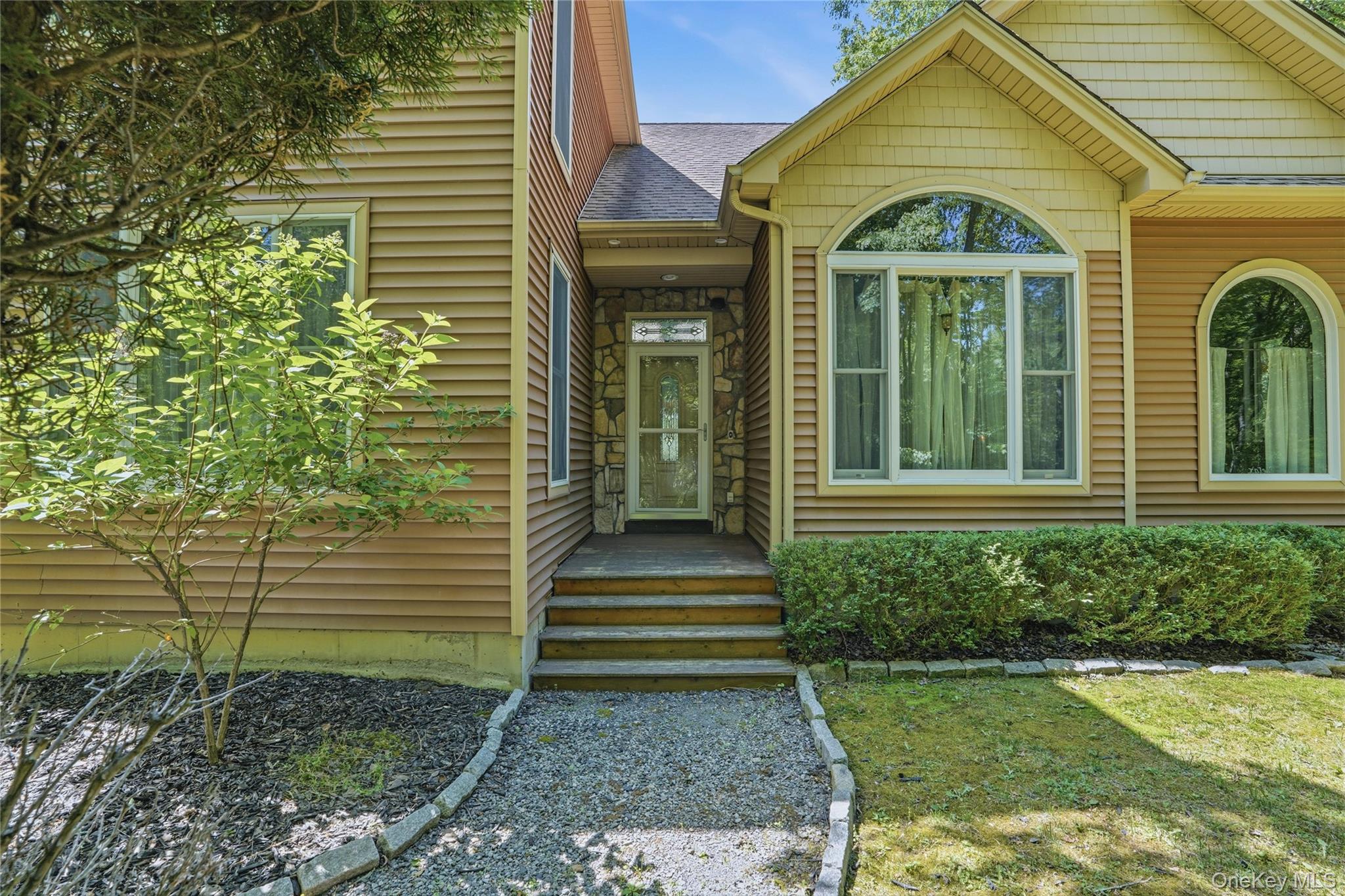 6 Foxwood Road Property Photo 4