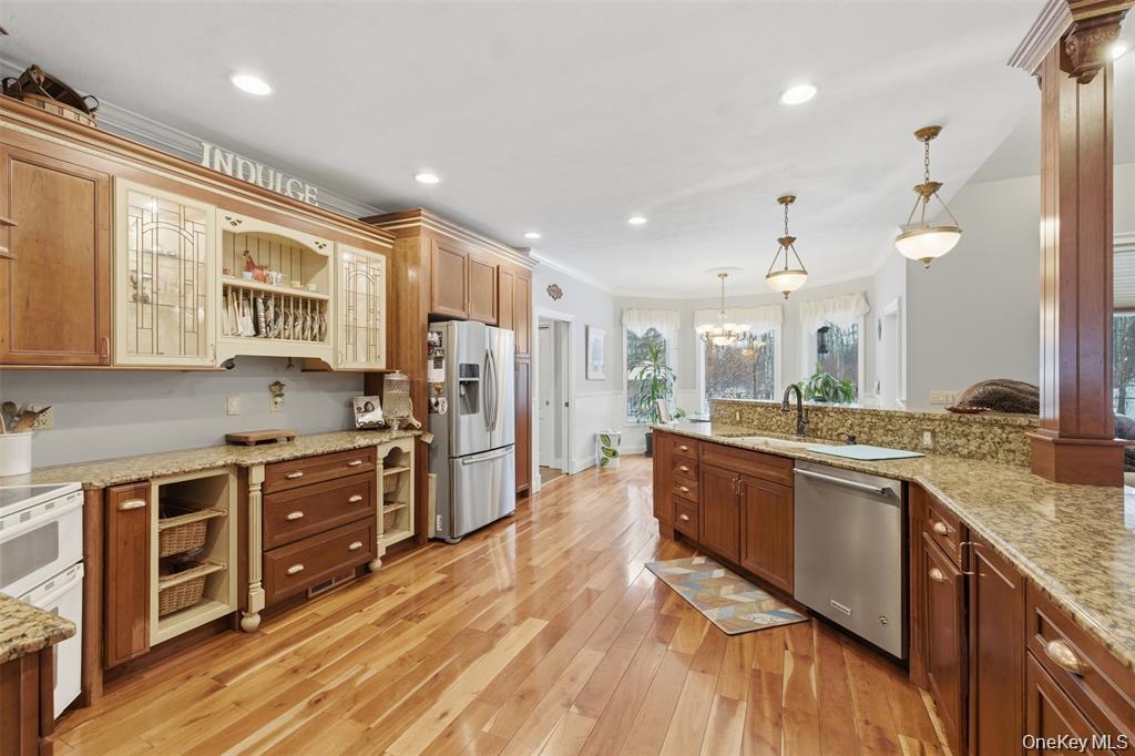 6 Foxwood Road Property Photo 13