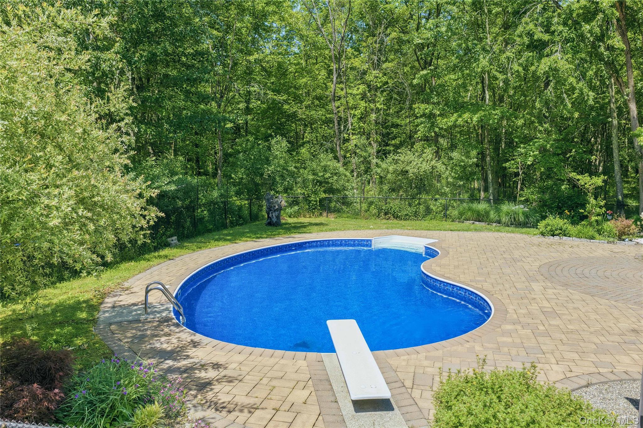 6 Foxwood Road Property Photo 36