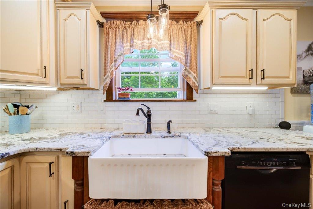 124 Rutsonville Road Property Photo 15