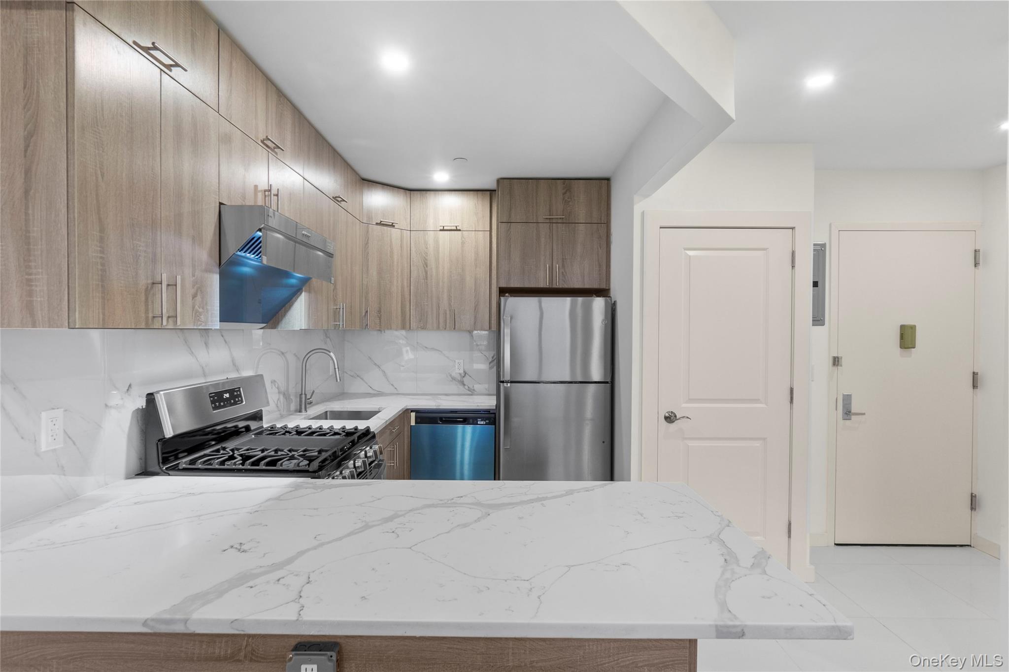 124-28 Queens Boulevard 11C Property Photo 1