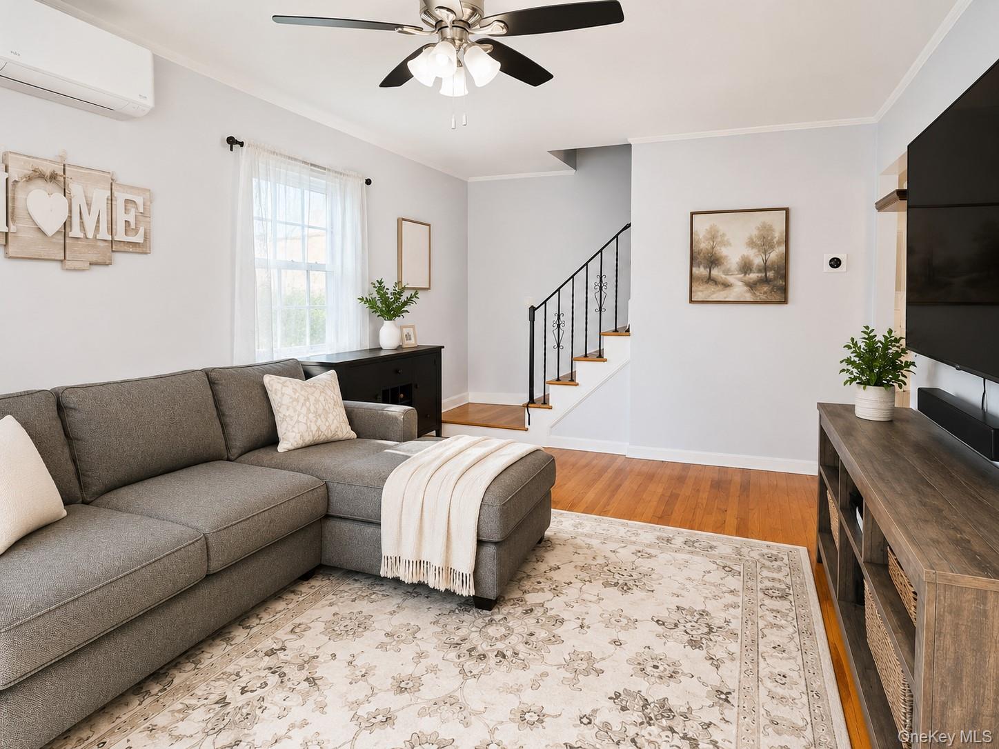 184 E Chester Street Property Photo 4
