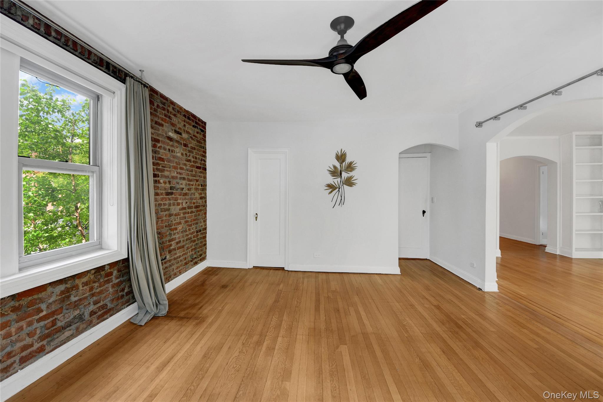 300 Main Street 2a Property Photo 6