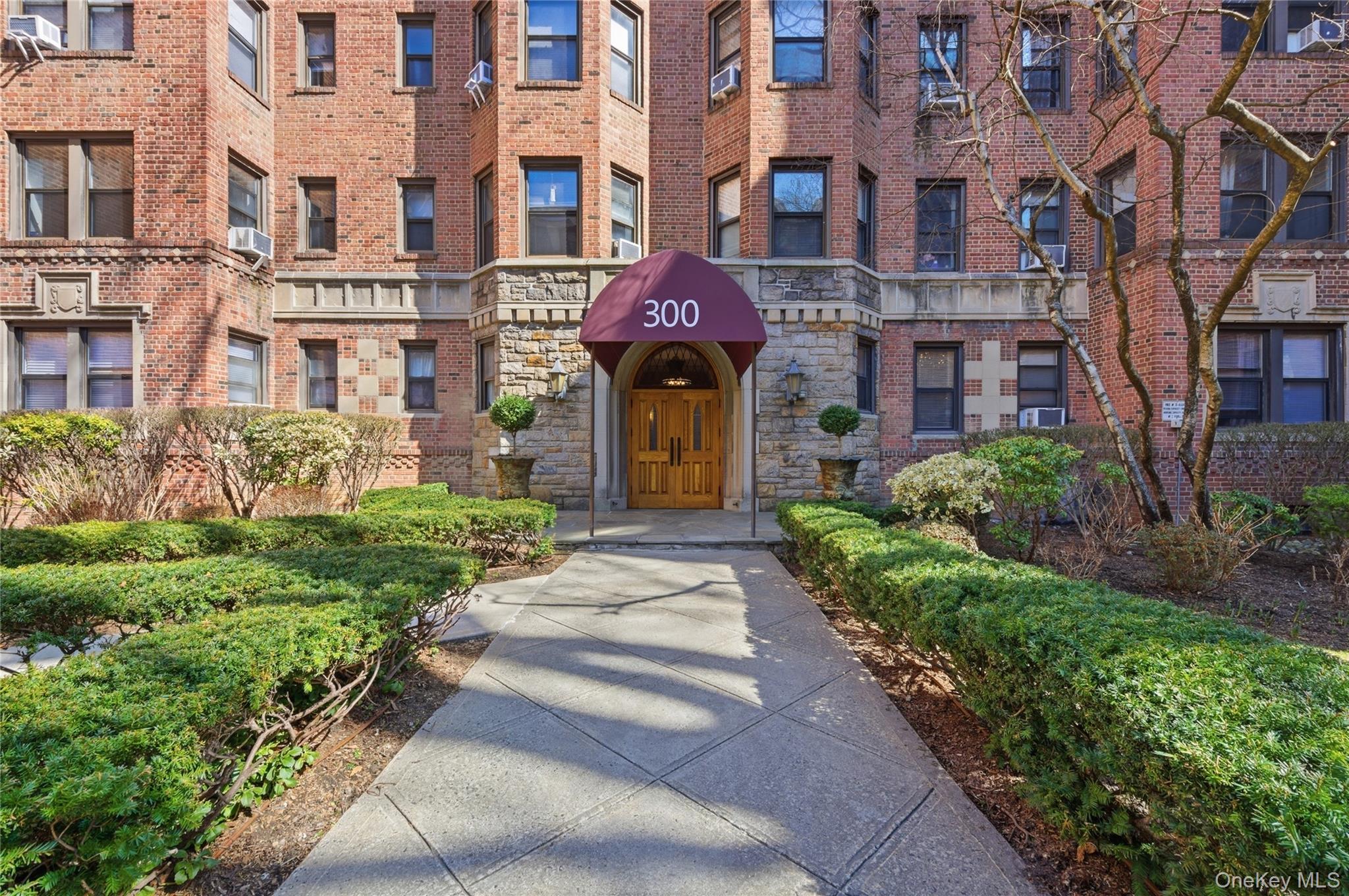 300 Main Street 2a Property Photo 17