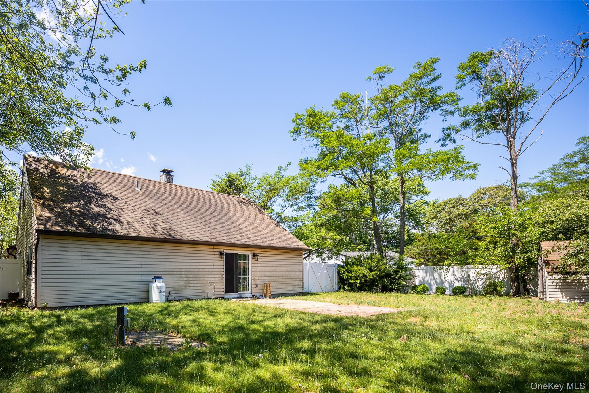215 Avondale Drive Property Photo 17