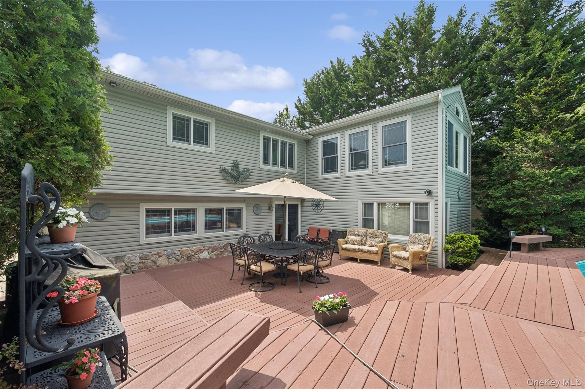 318 Lakeshore Boulevard Property Photo 18