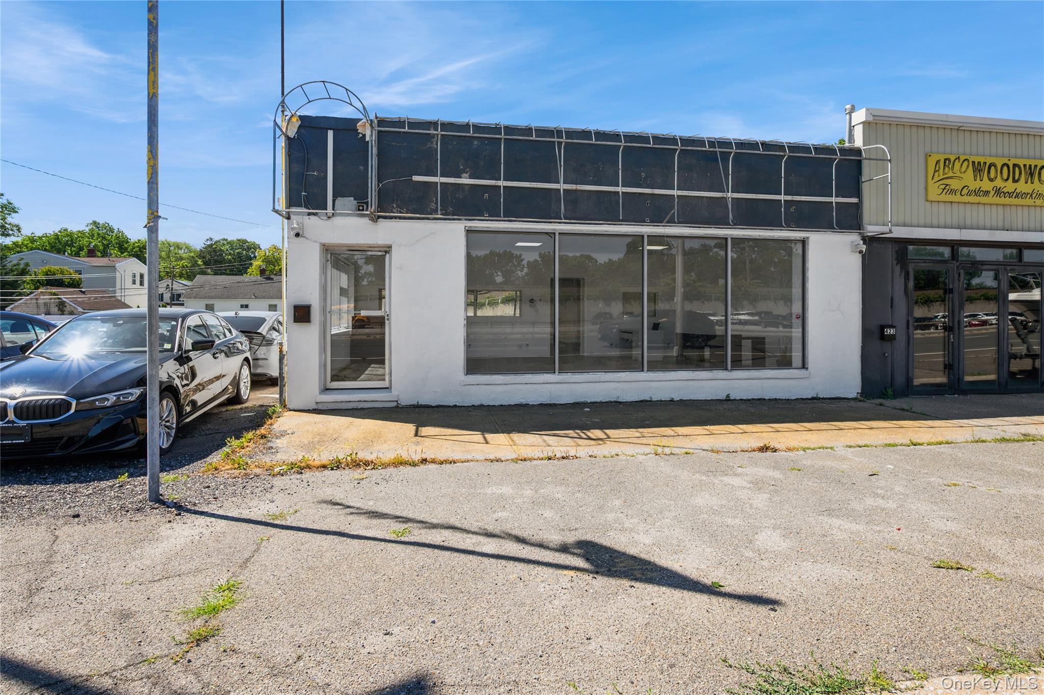 2846 Sunrise Highway Property Photo 2