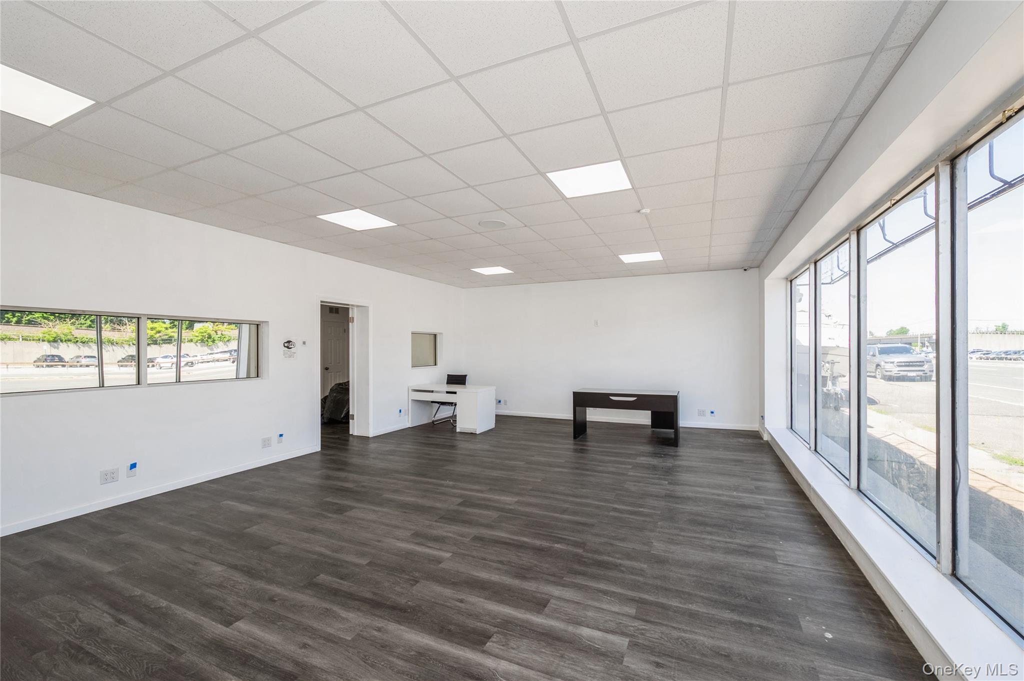 2846 Sunrise Highway Property Photo 4