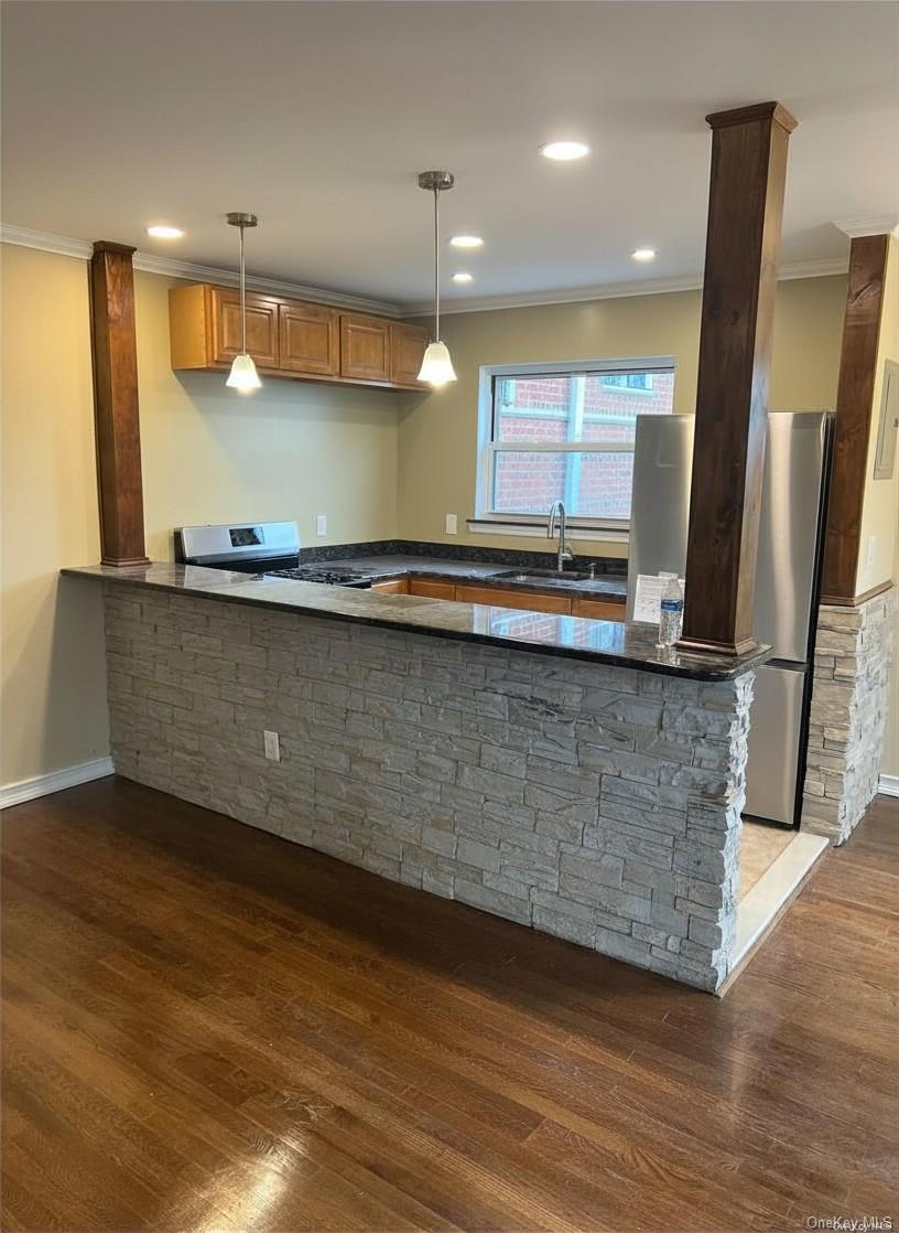 196-23 Dunton Avenue 2b Property Photo 6