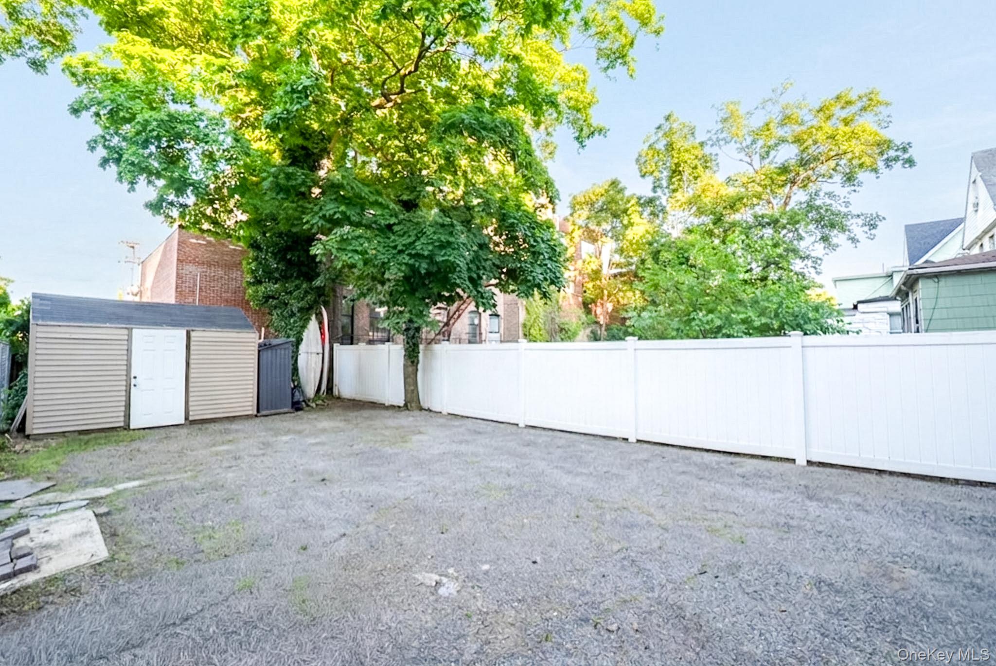 17 S 7th Avenue Property Photo 31