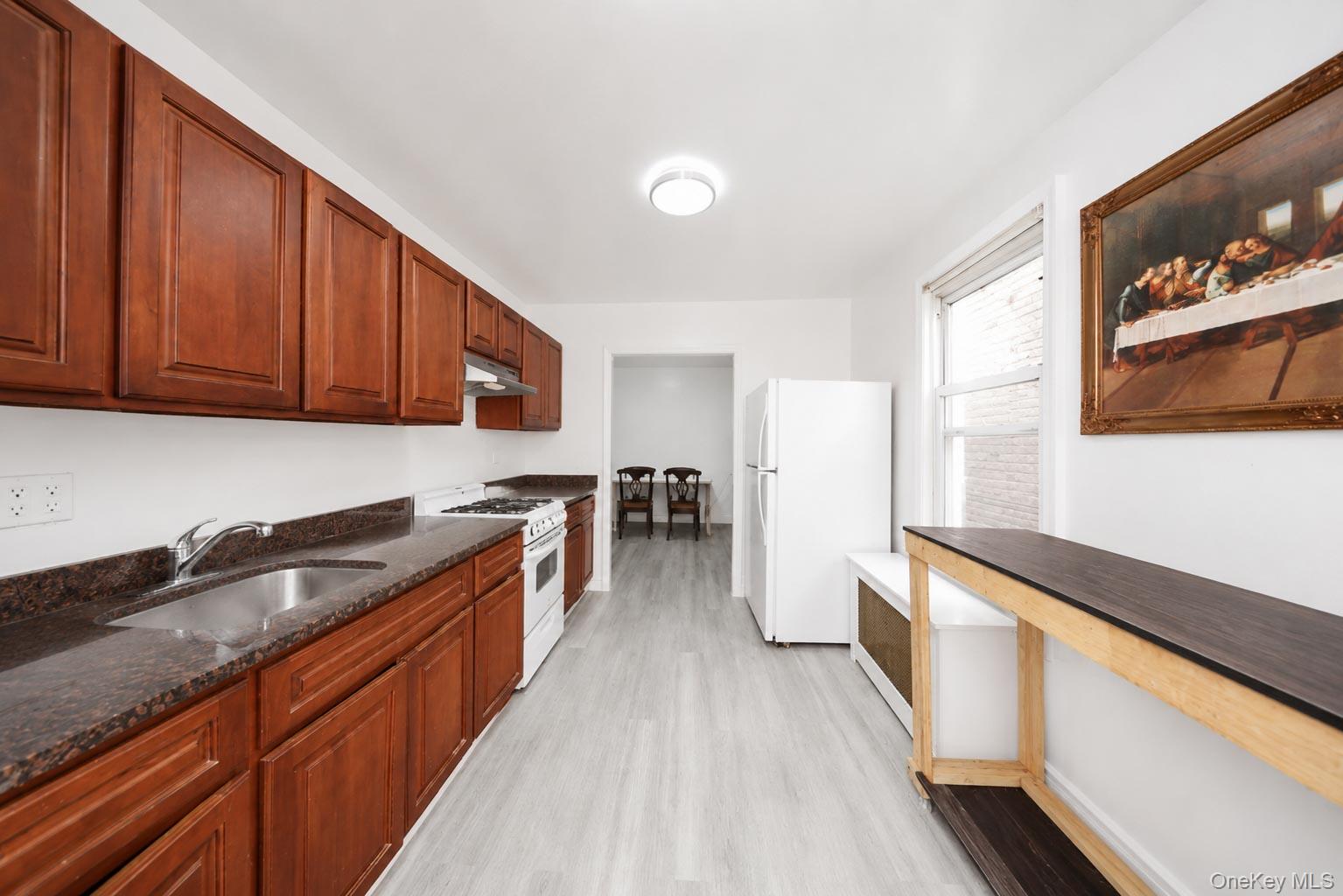 33 Avenue U Property Photo 10