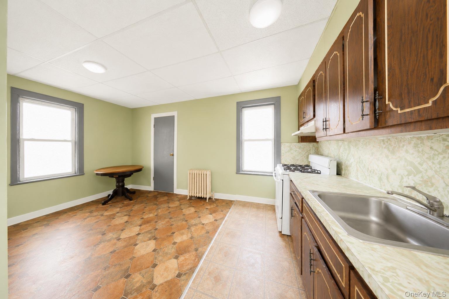33 Avenue U Property Photo 18