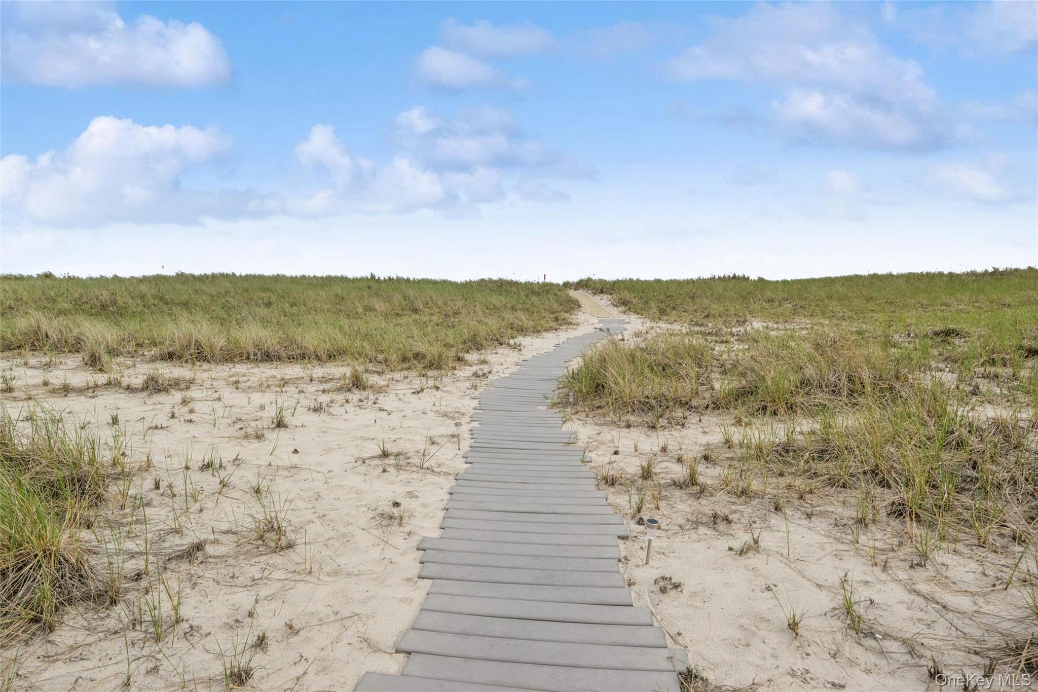 281 Dune Road 17b Property Photo 23