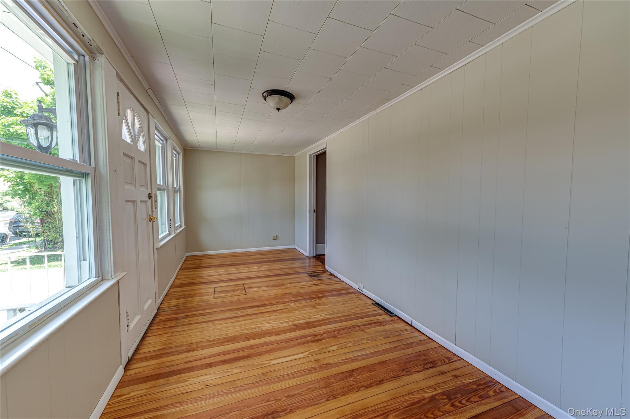 129 Bay Avenue Property Photo 4
