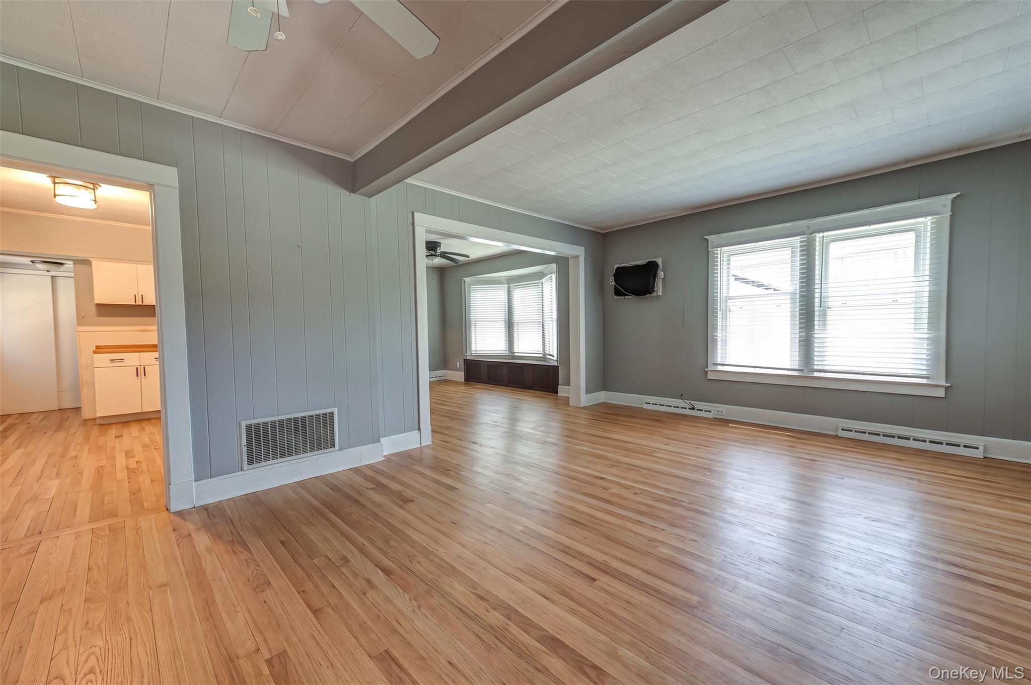 129 Bay Avenue Property Photo 5