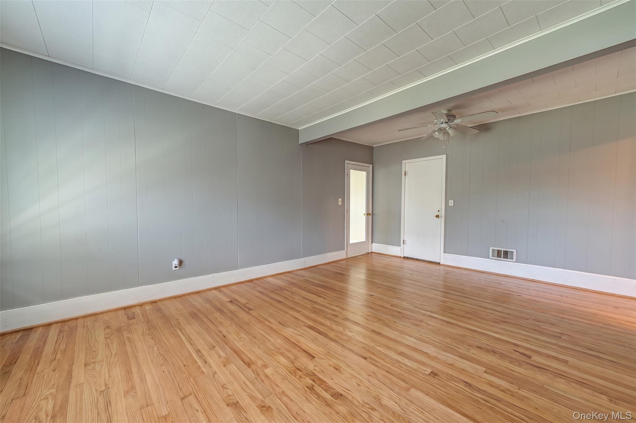 129 Bay Avenue Property Photo 8