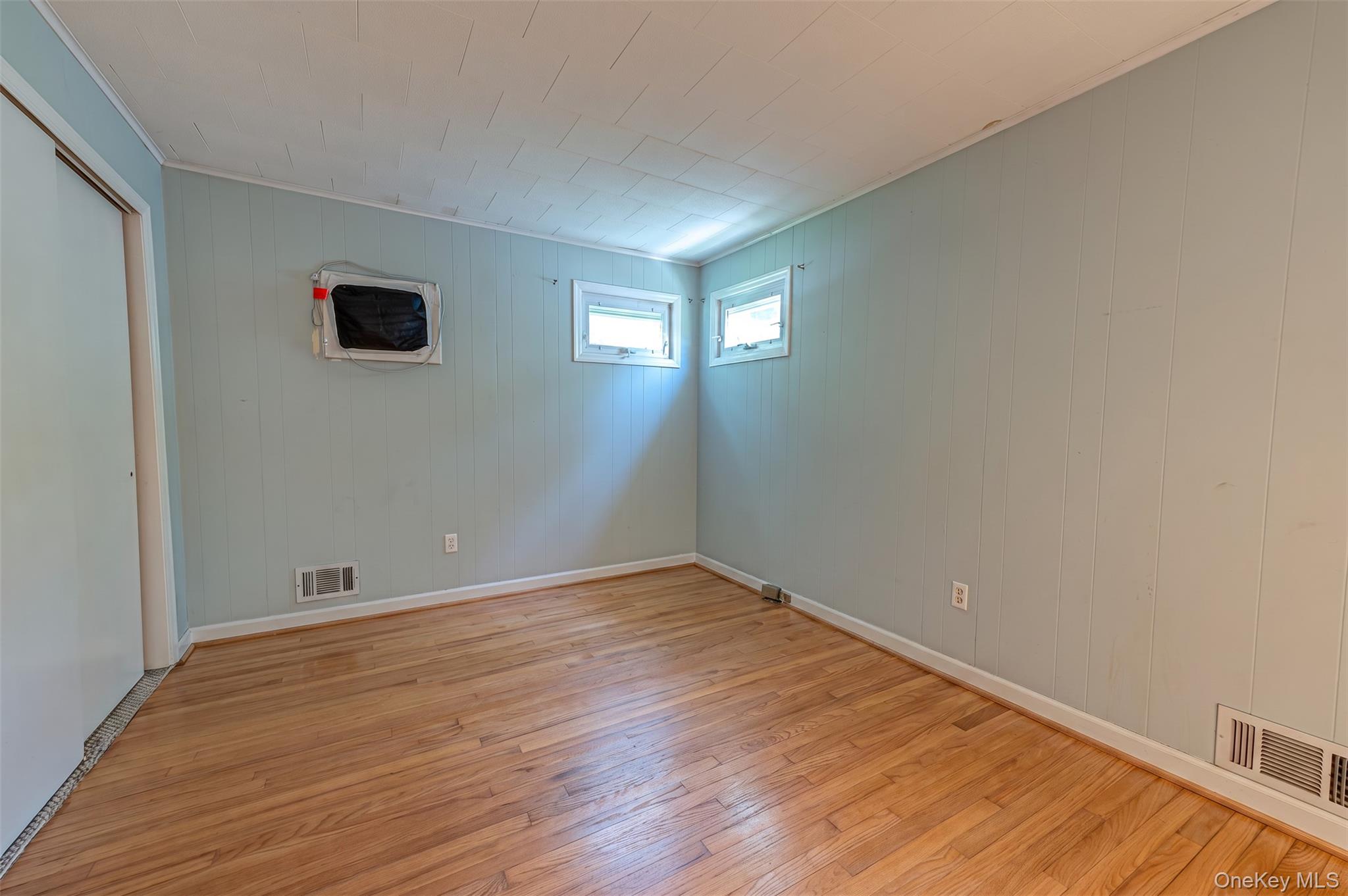 129 Bay Avenue Property Photo 10