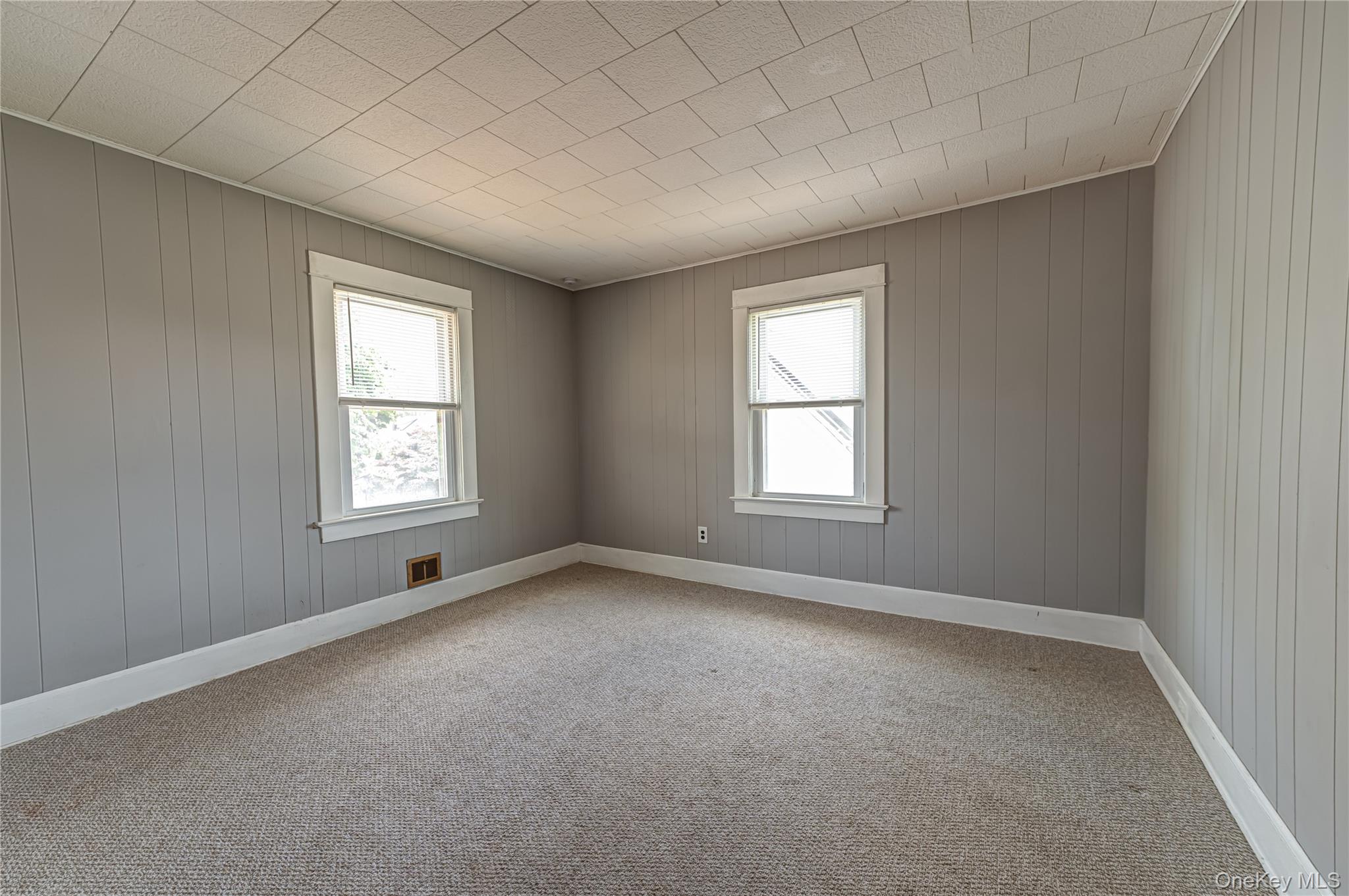 129 Bay Avenue Property Photo 16