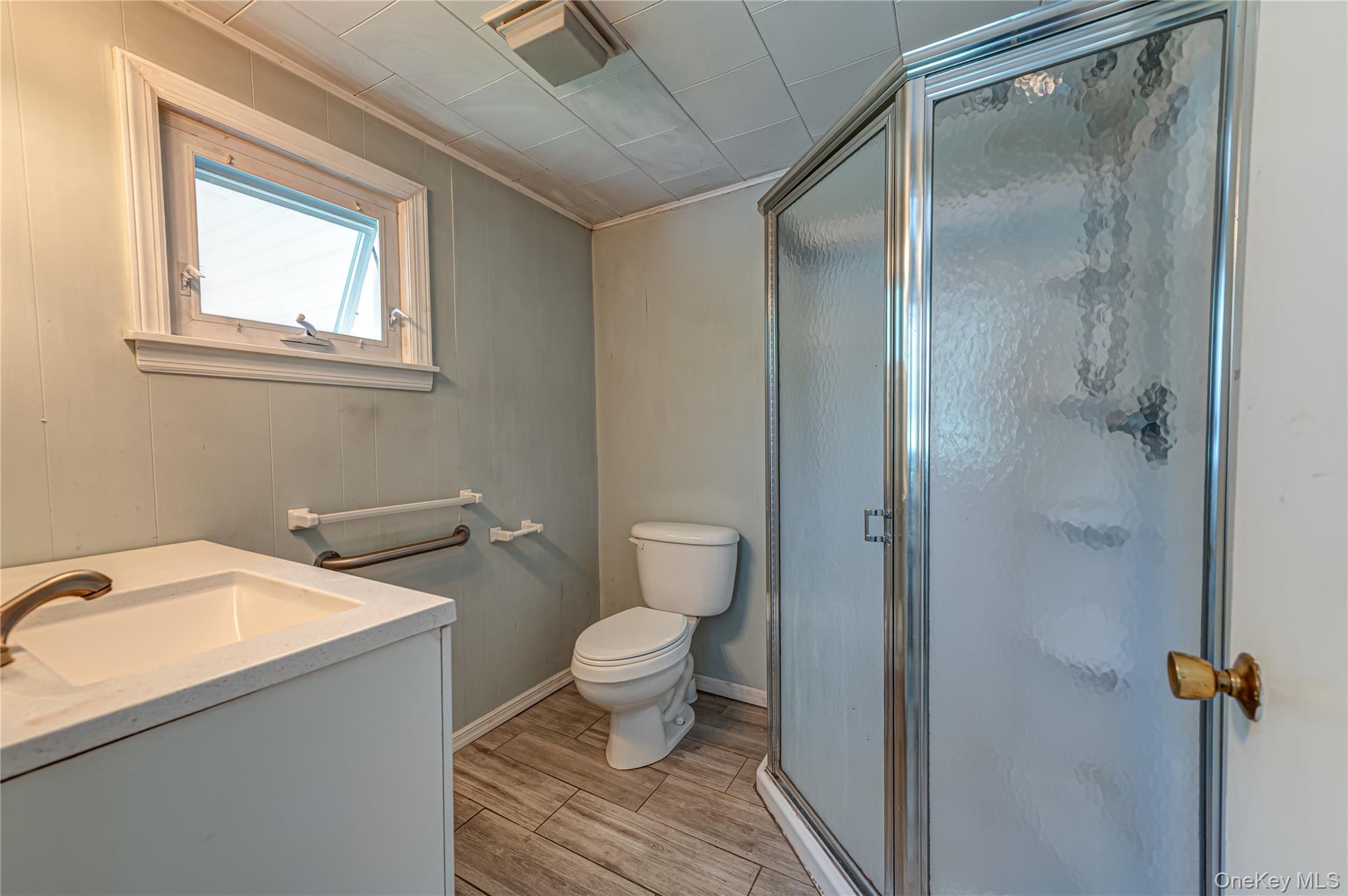 129 Bay Avenue Property Photo 17