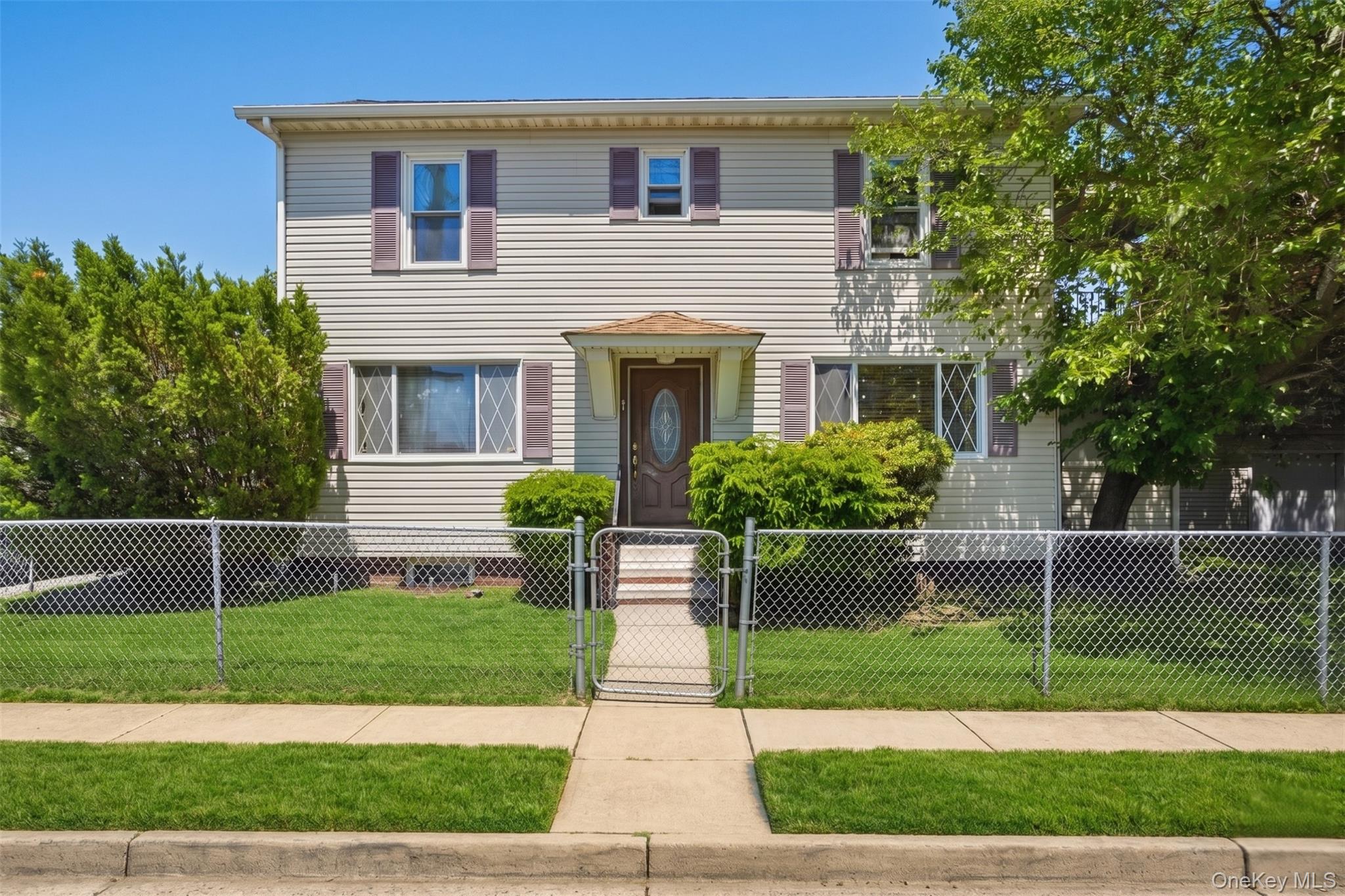 1 Moore Avenue Property Photo 1