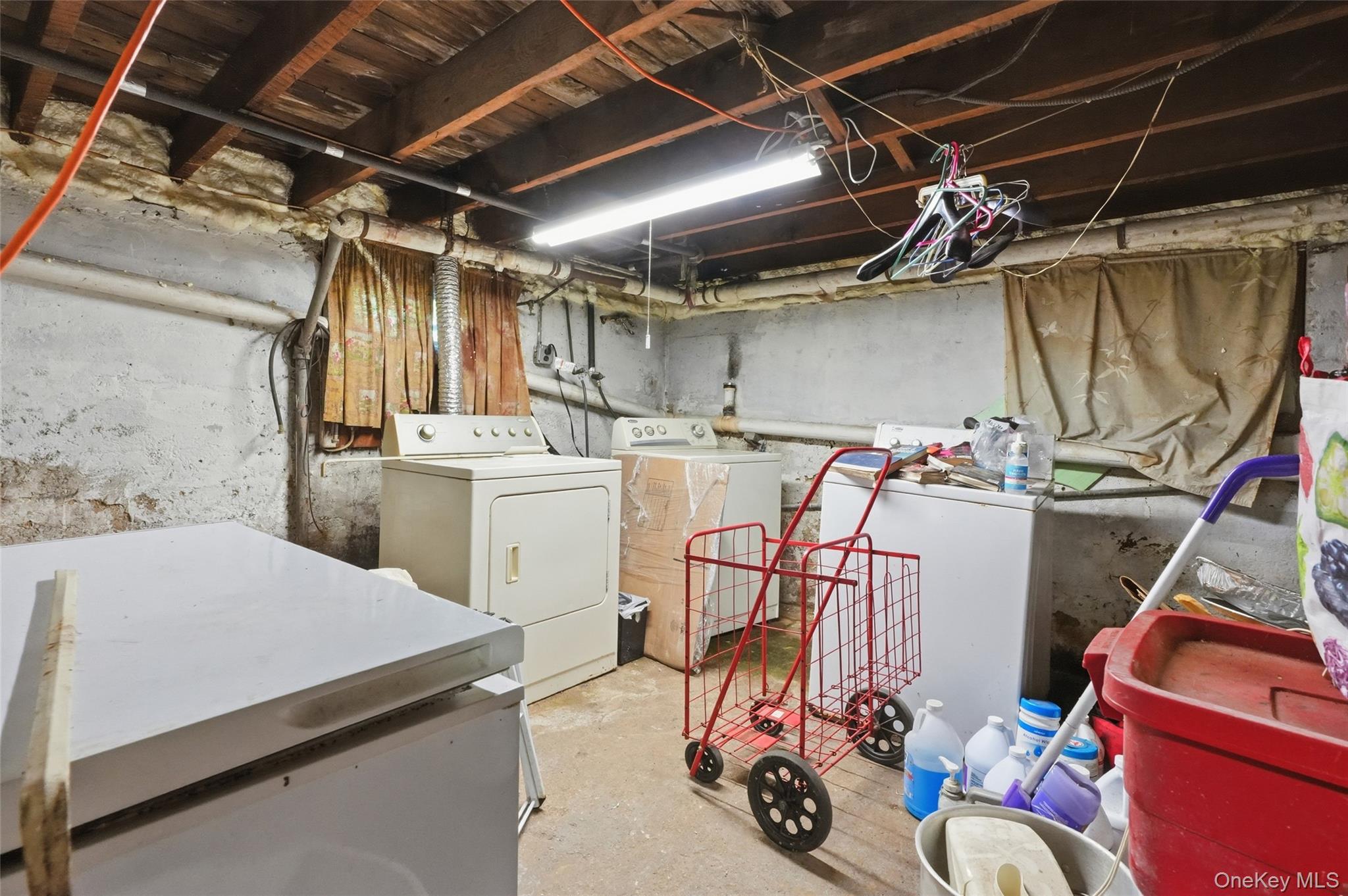 1 Moore Avenue Property Photo 18