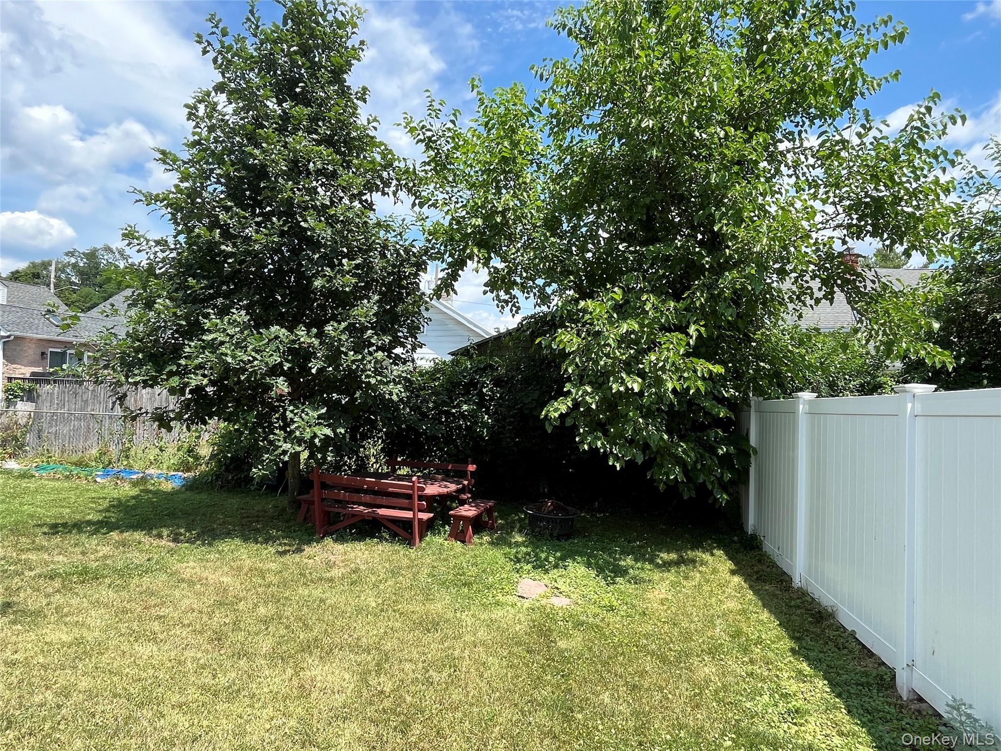 10 Vine Street Property Photo 5