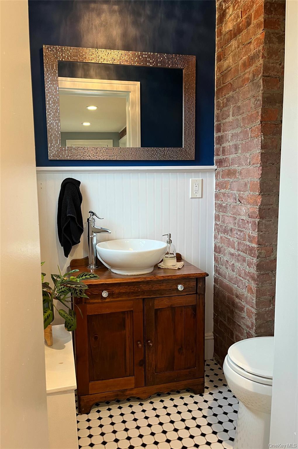 10 Vine Street Property Photo 12