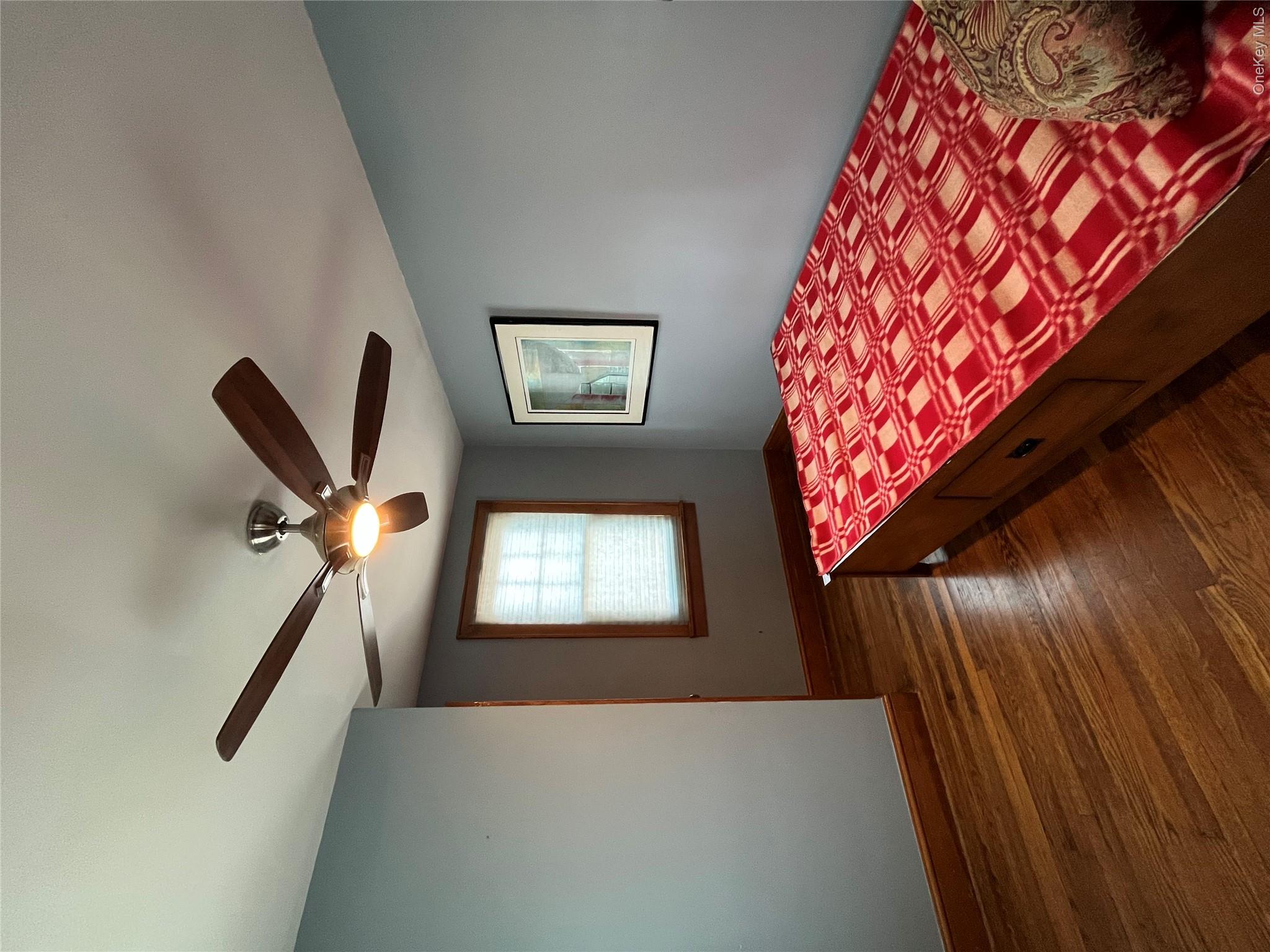 10 Vine Street Property Photo 17