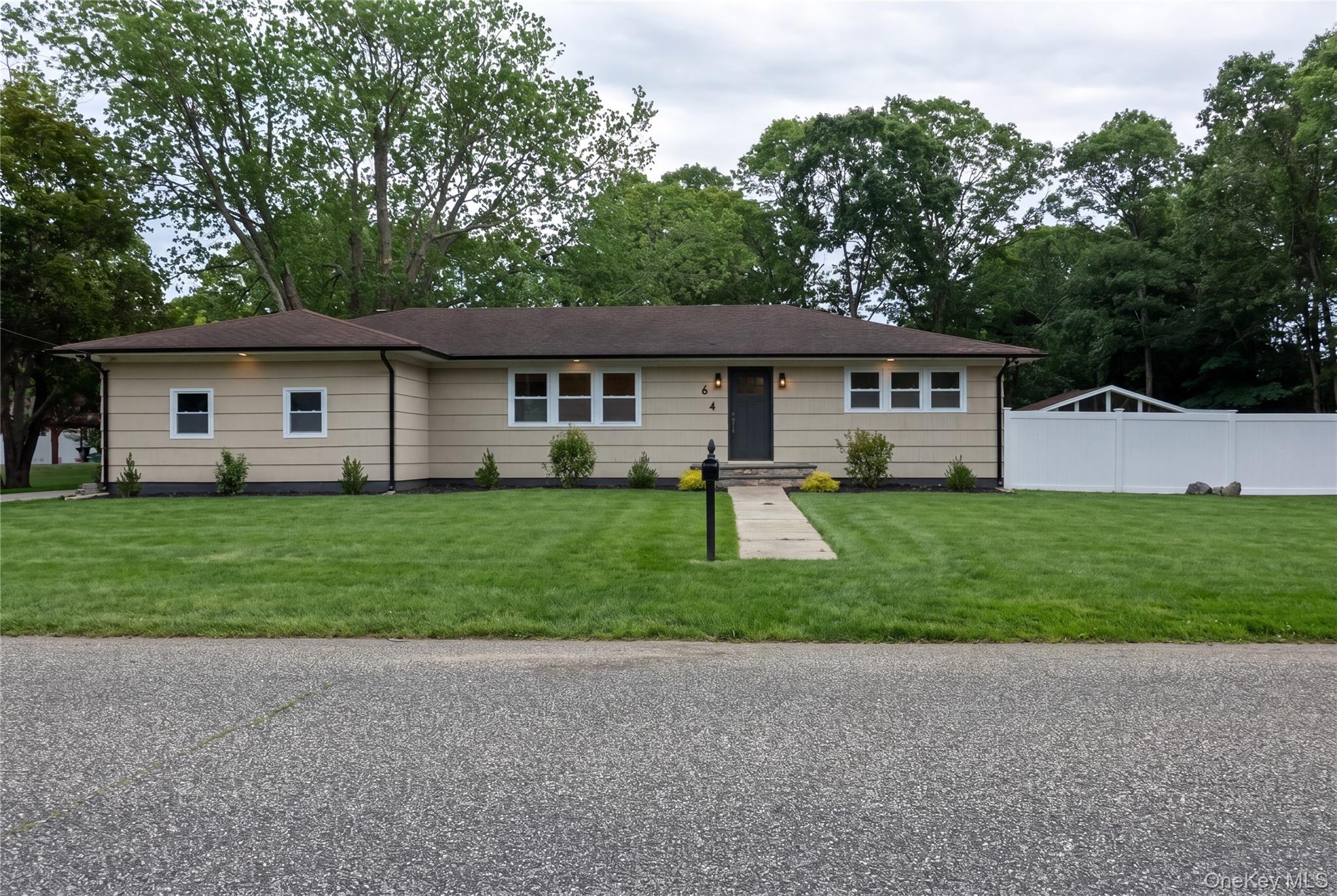 64 Lincoln Avenue Property Photo 1