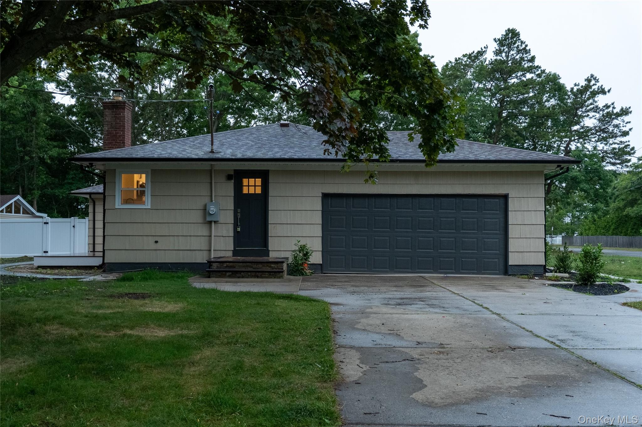 64 Lincoln Avenue Property Photo 4