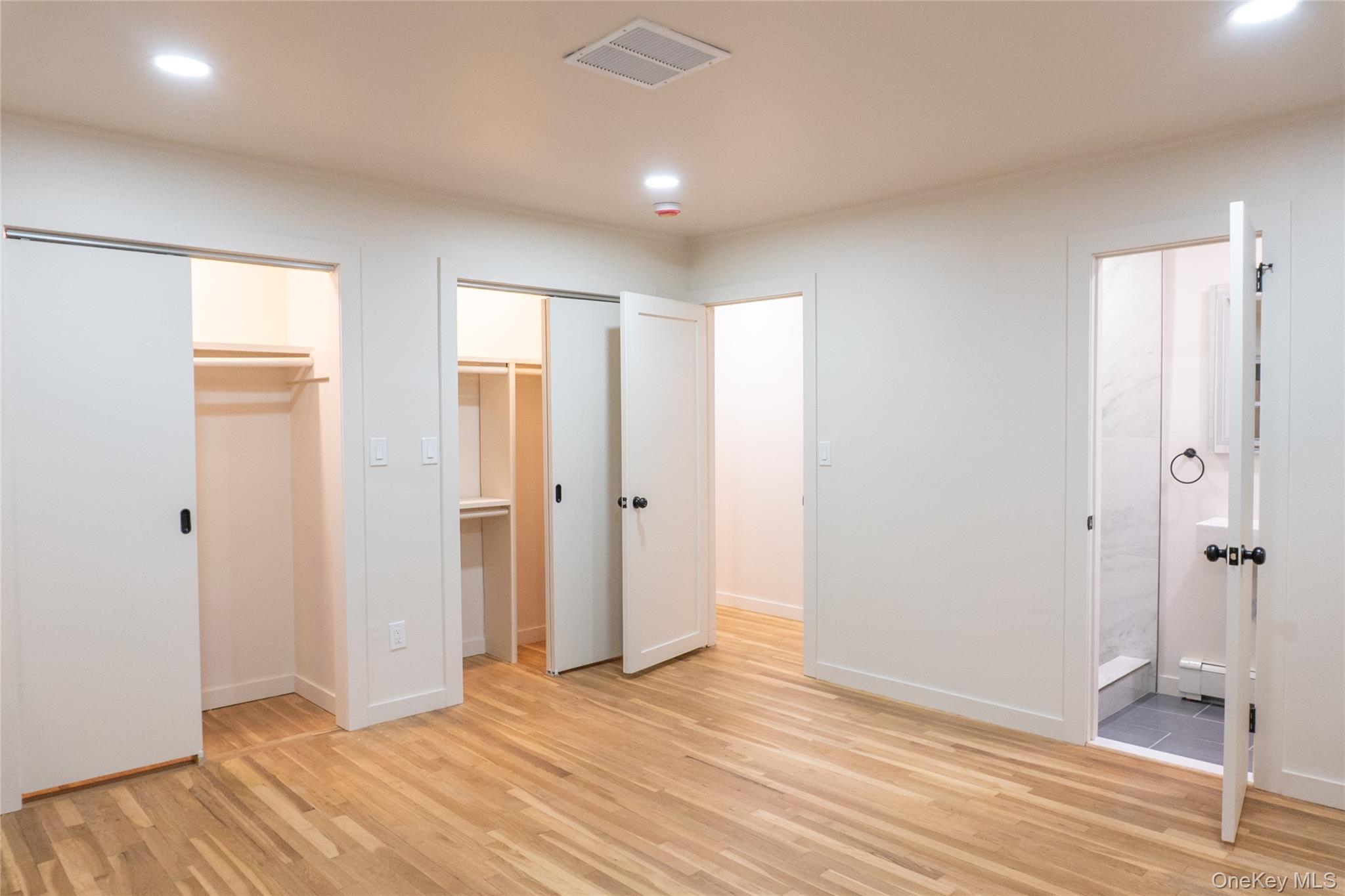 64 Lincoln Avenue Property Photo 25