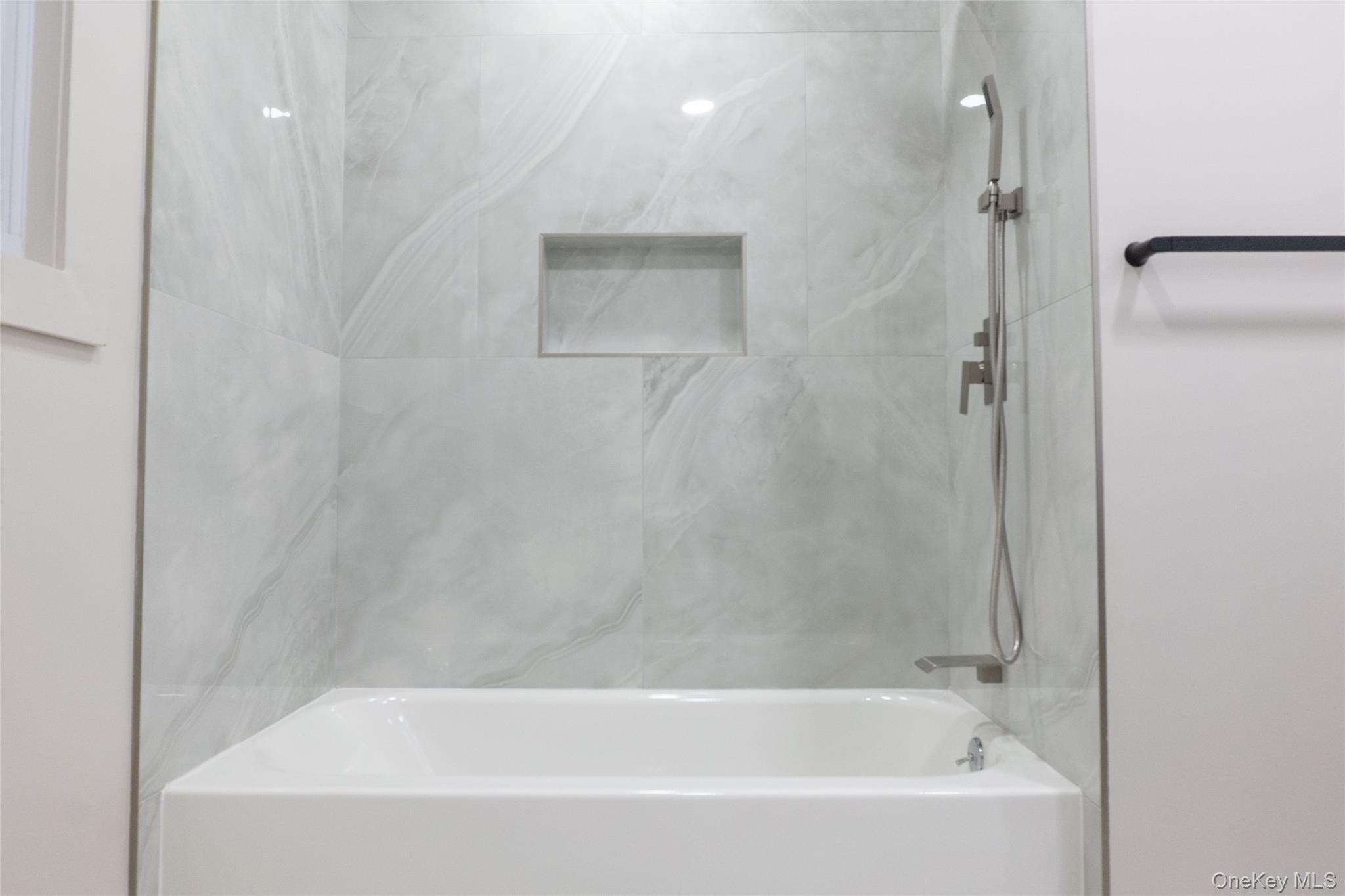 64 Lincoln Avenue Property Photo 26